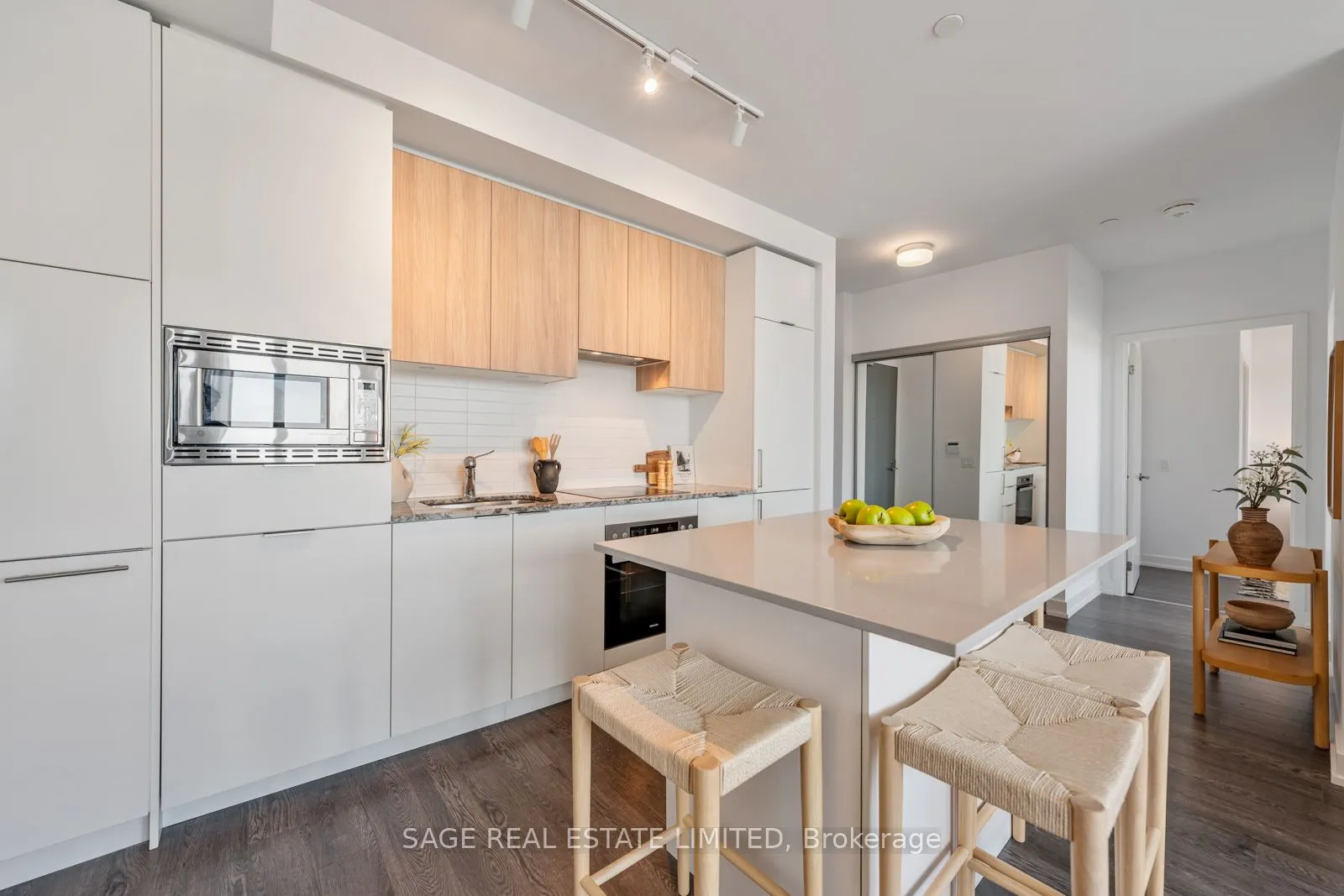 50 O'neill Road W, #212