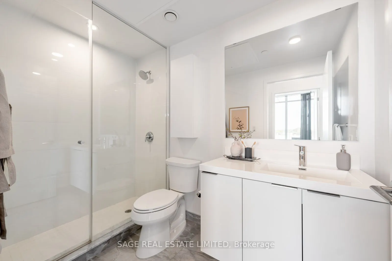 50 O'neill Road W, #212