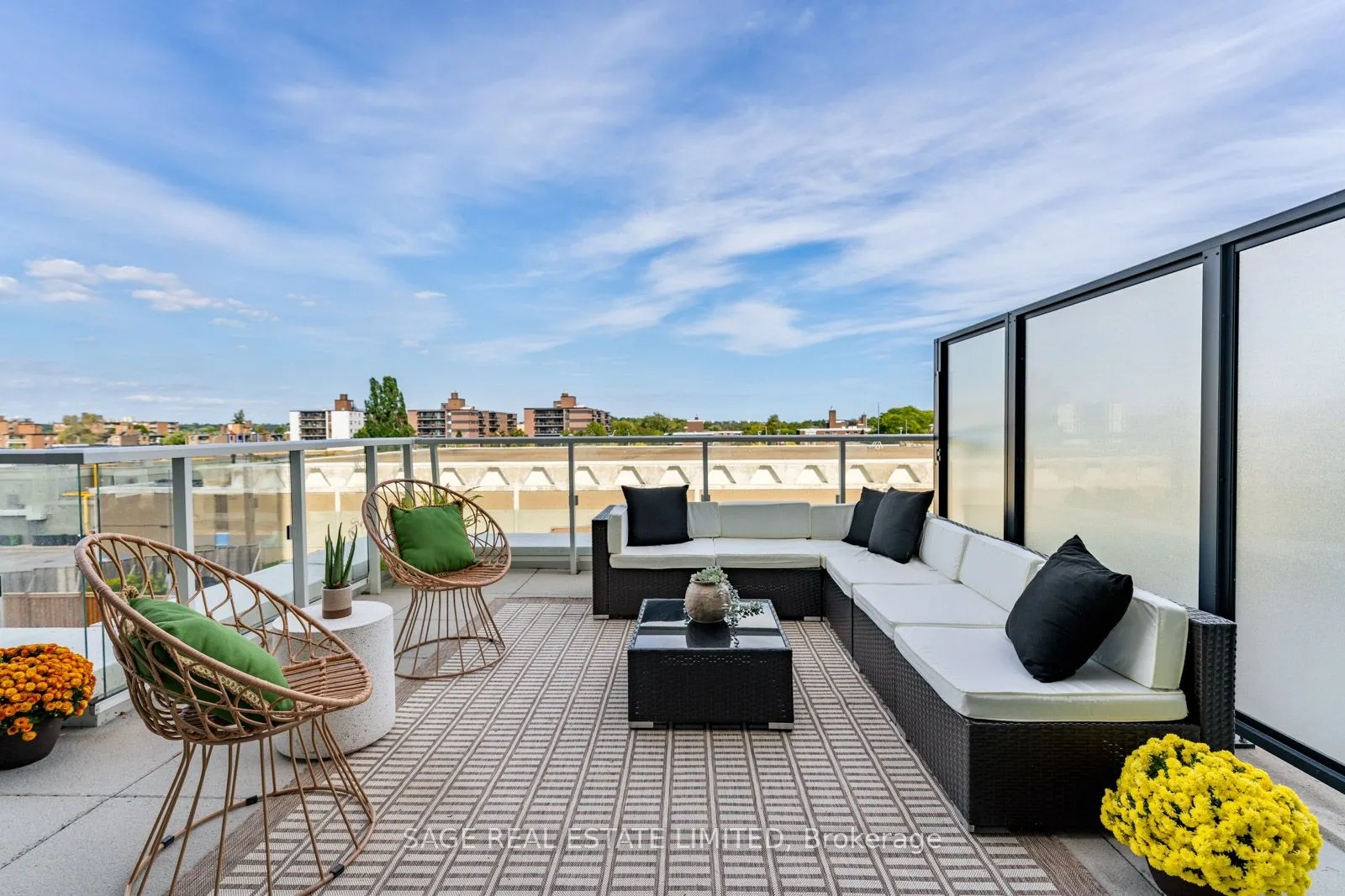 50 O'neill Road W, #212