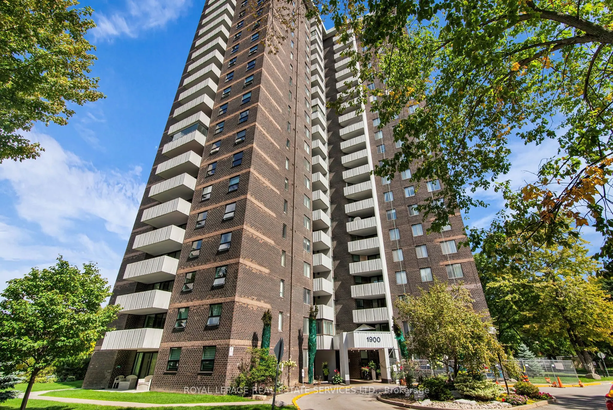 1900 Sheppard Avenue E, #702