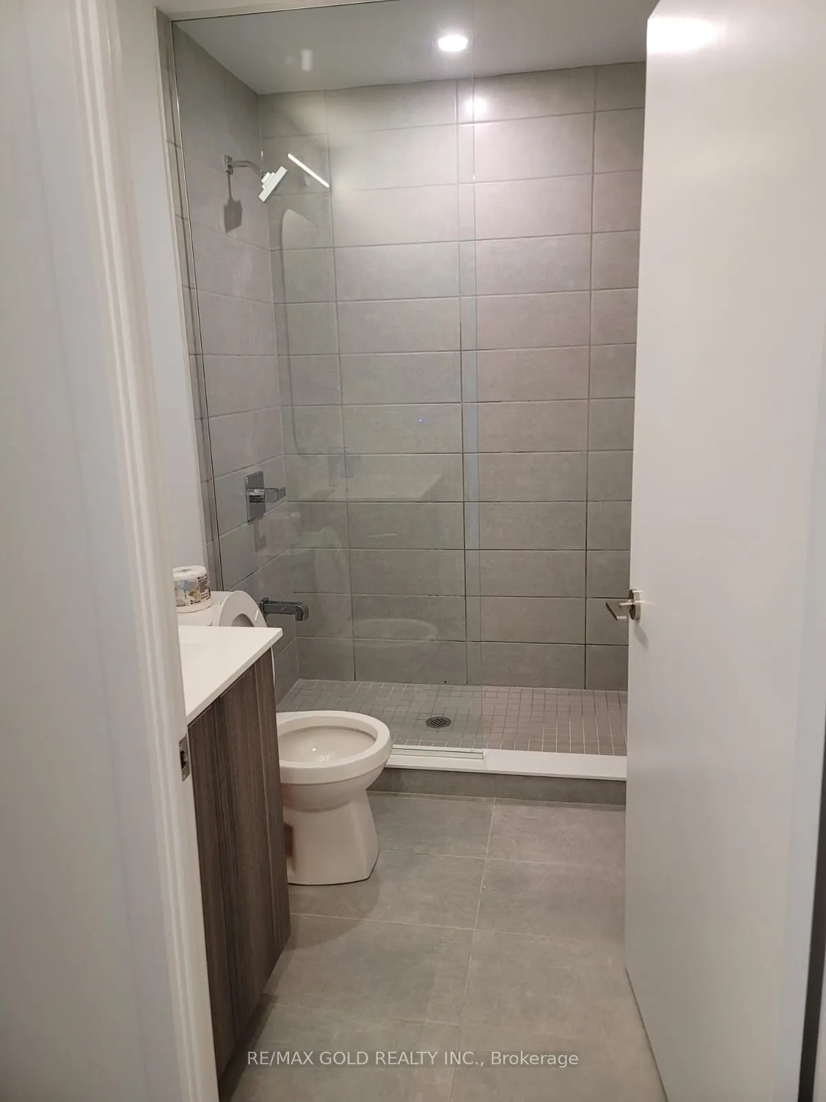 15 Richardson Street, #1408