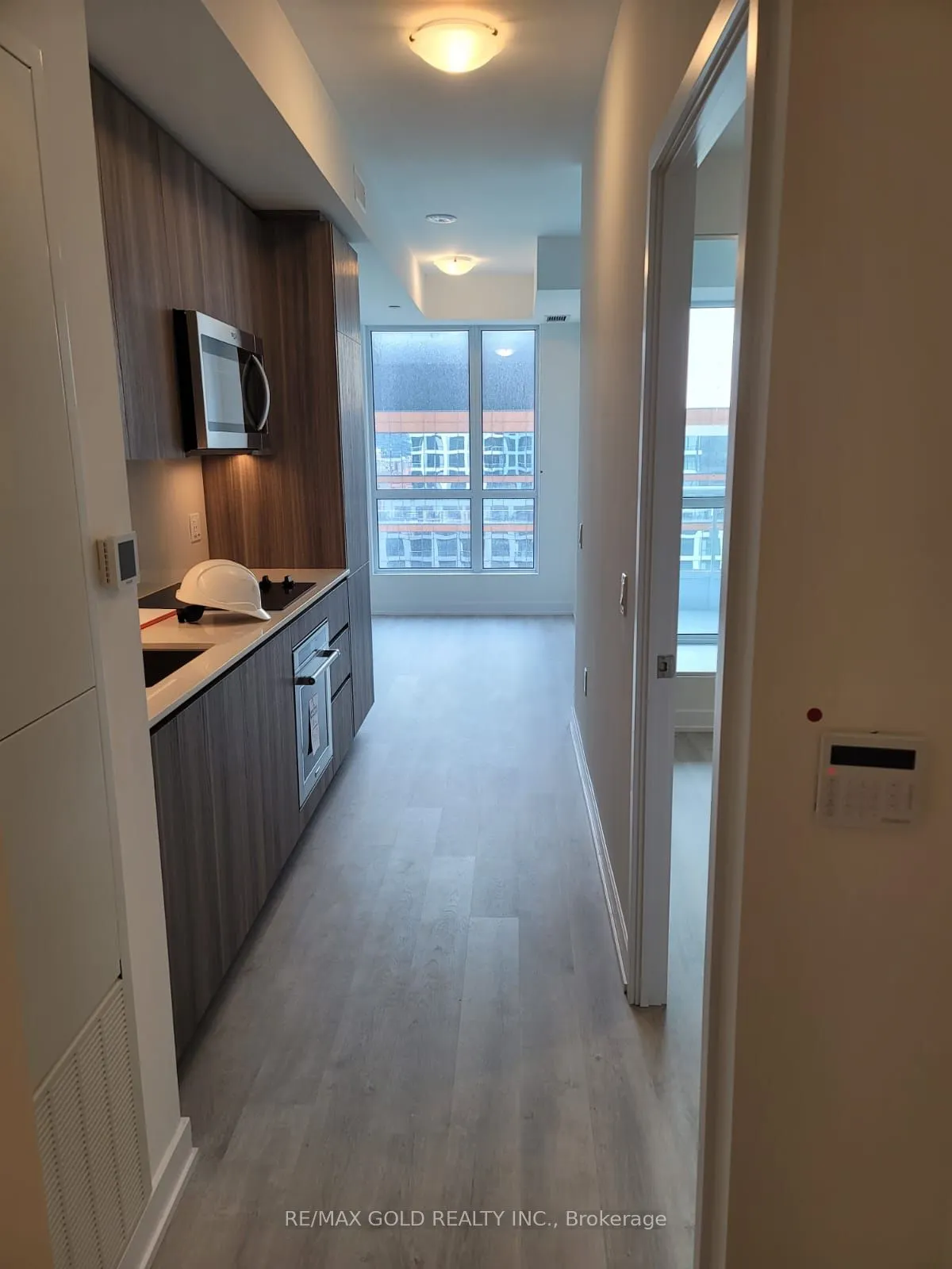 15 Richardson Street, #1408