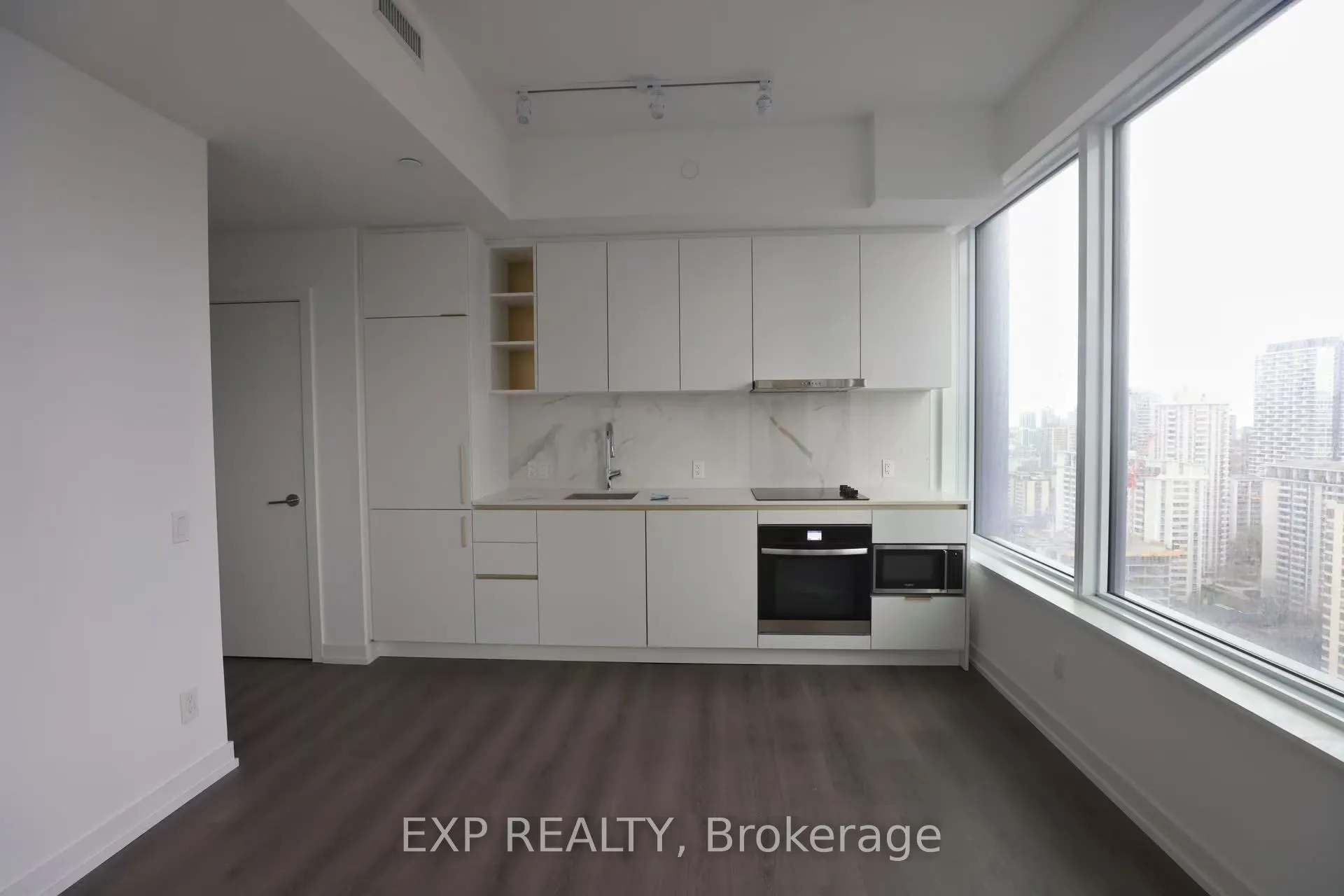 8 Wellesley Street W, #2615