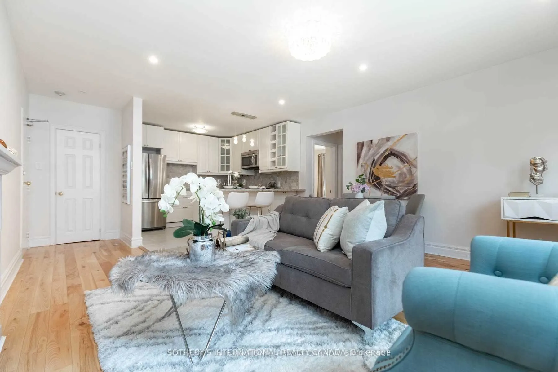 35 Raglan Avenue, #108