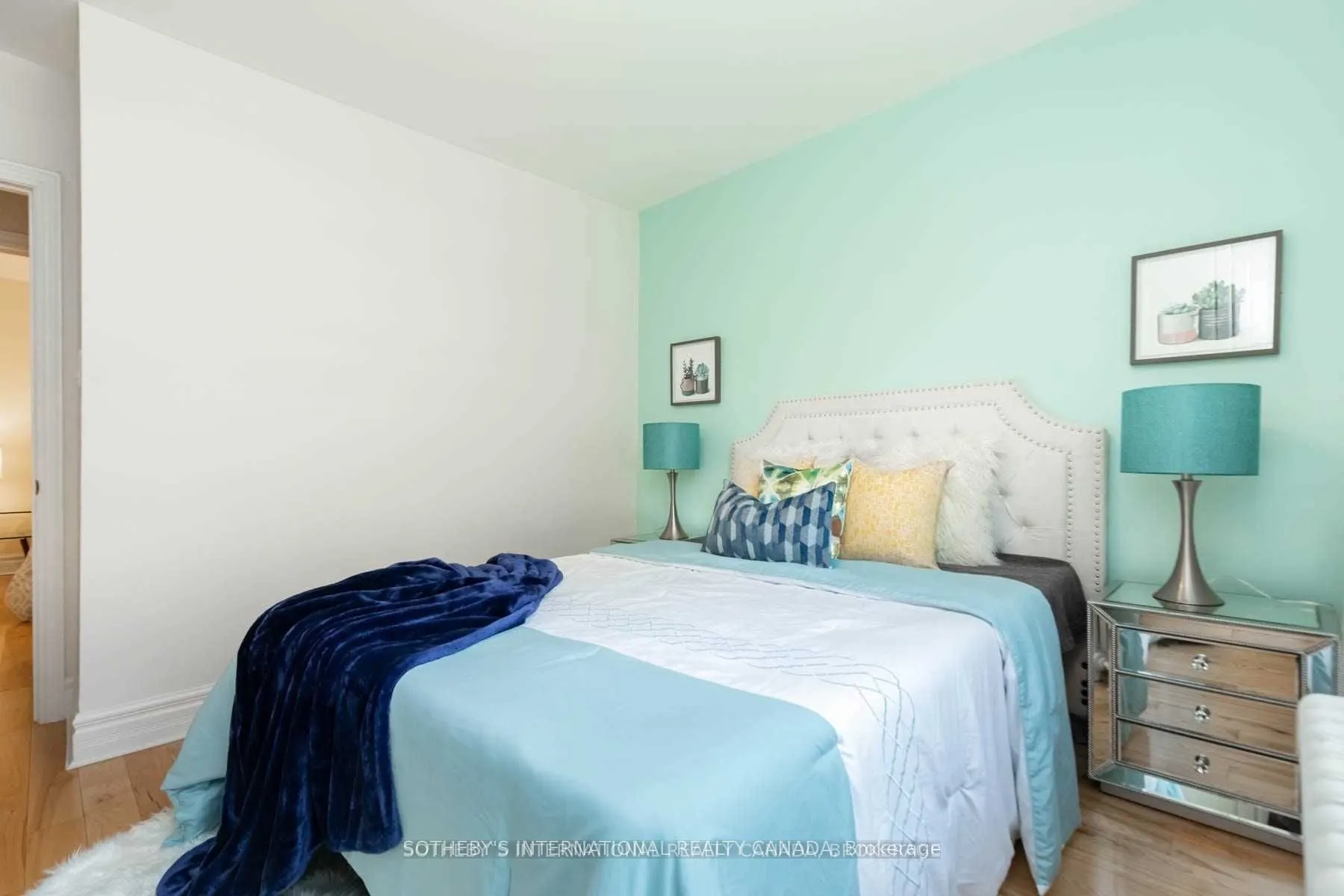 35 Raglan Avenue, #108