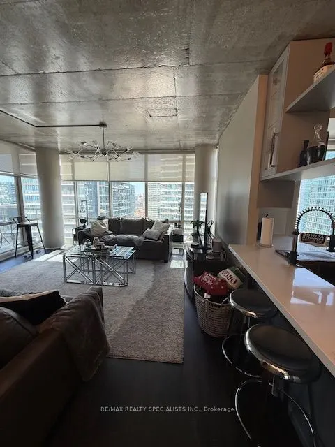 10 NAVY WHARF Court, #2803
