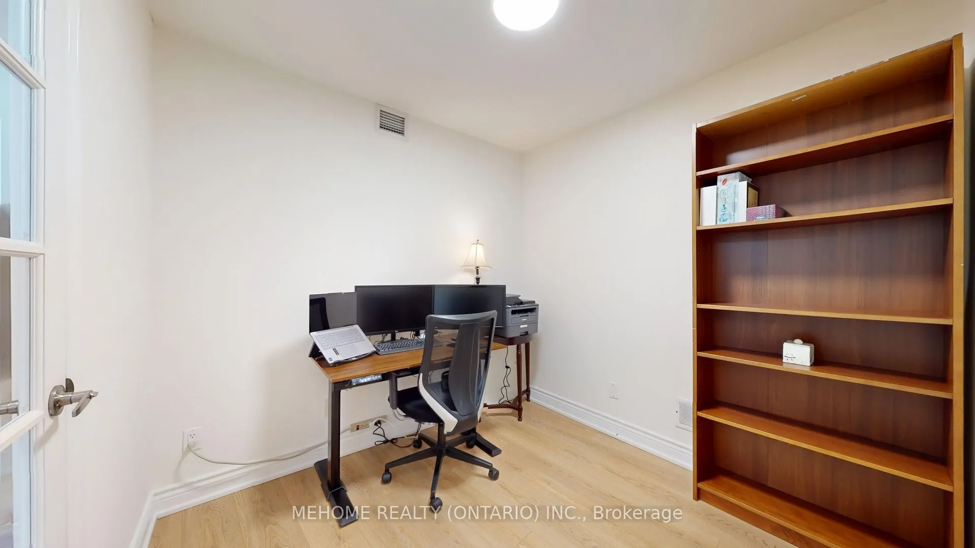 509 Beecroft Road, #1611