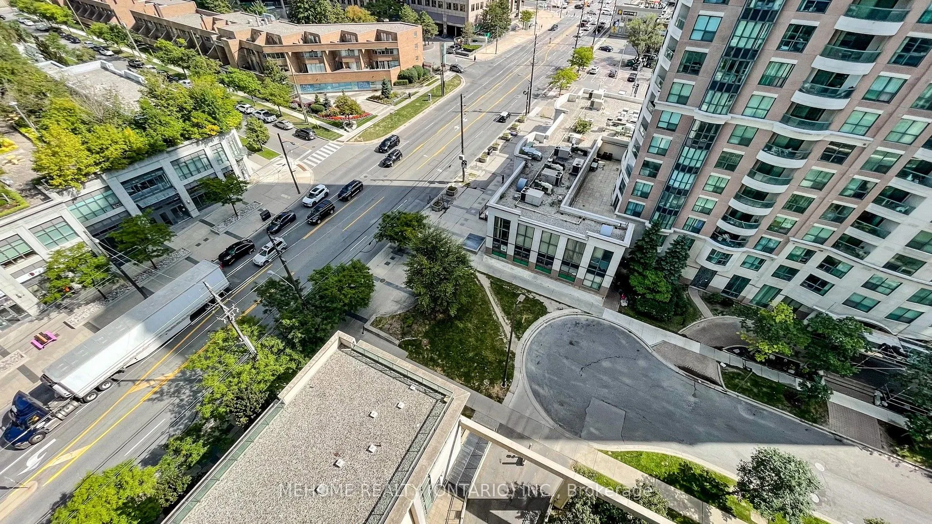 509 Beecroft Road, #1611