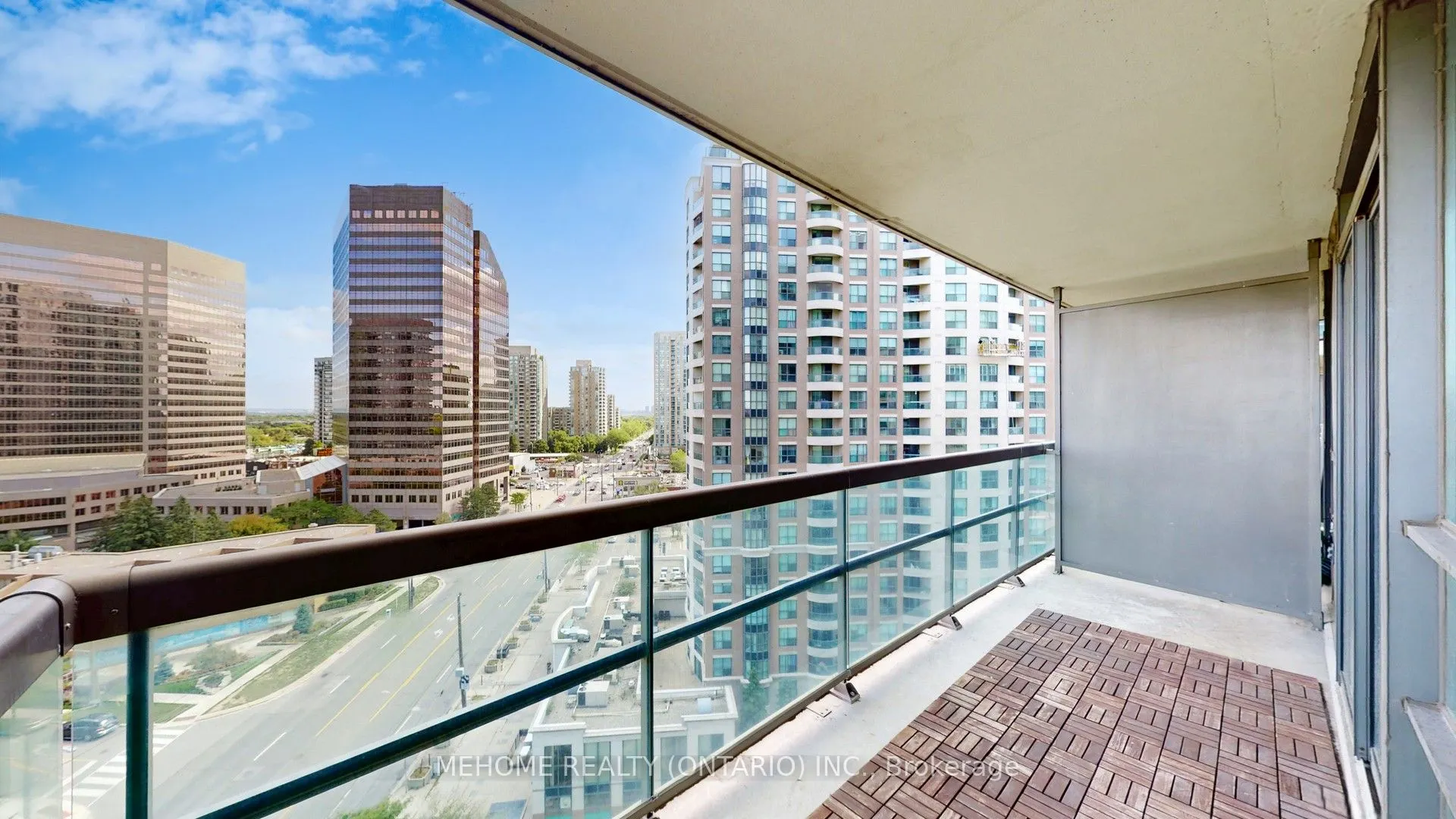 509 Beecroft Road, #1611
