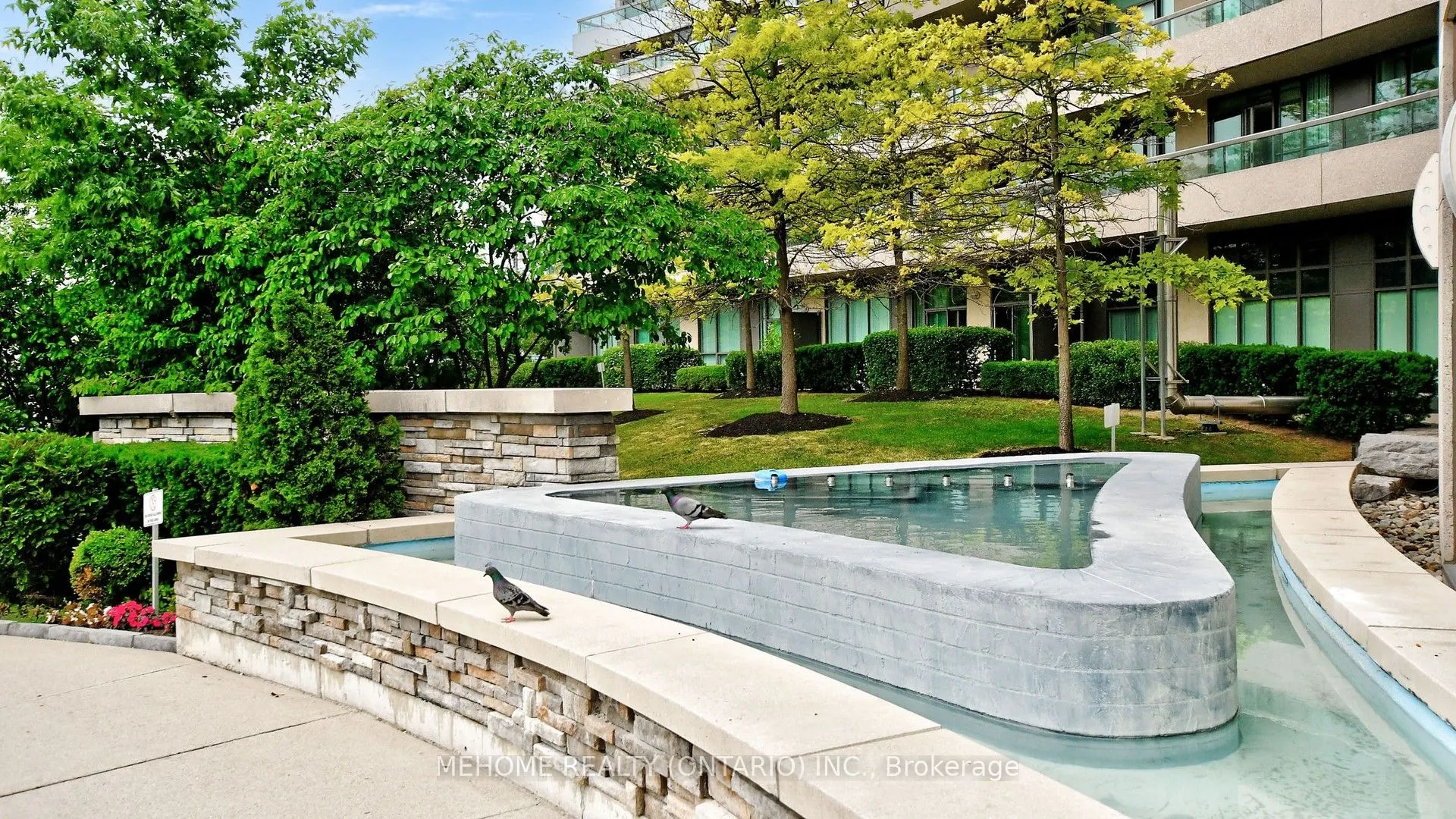 509 Beecroft Road, #1611