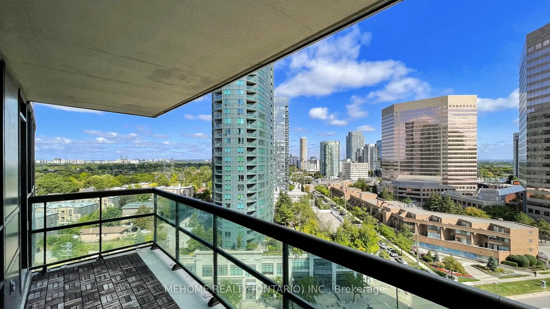 509 Beecroft Road, #1611
