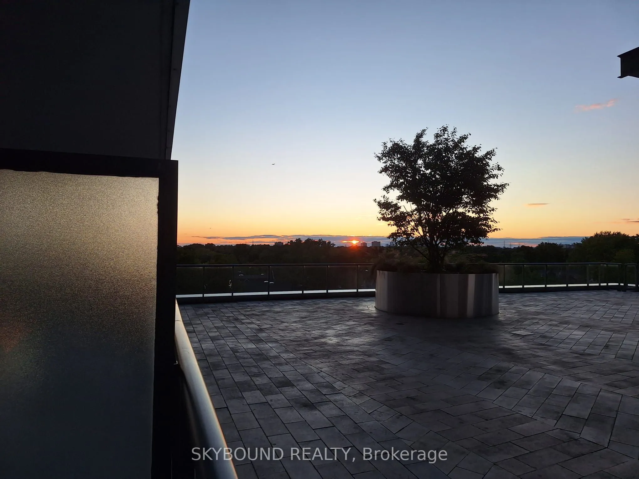 68 Canterbury Place, #611