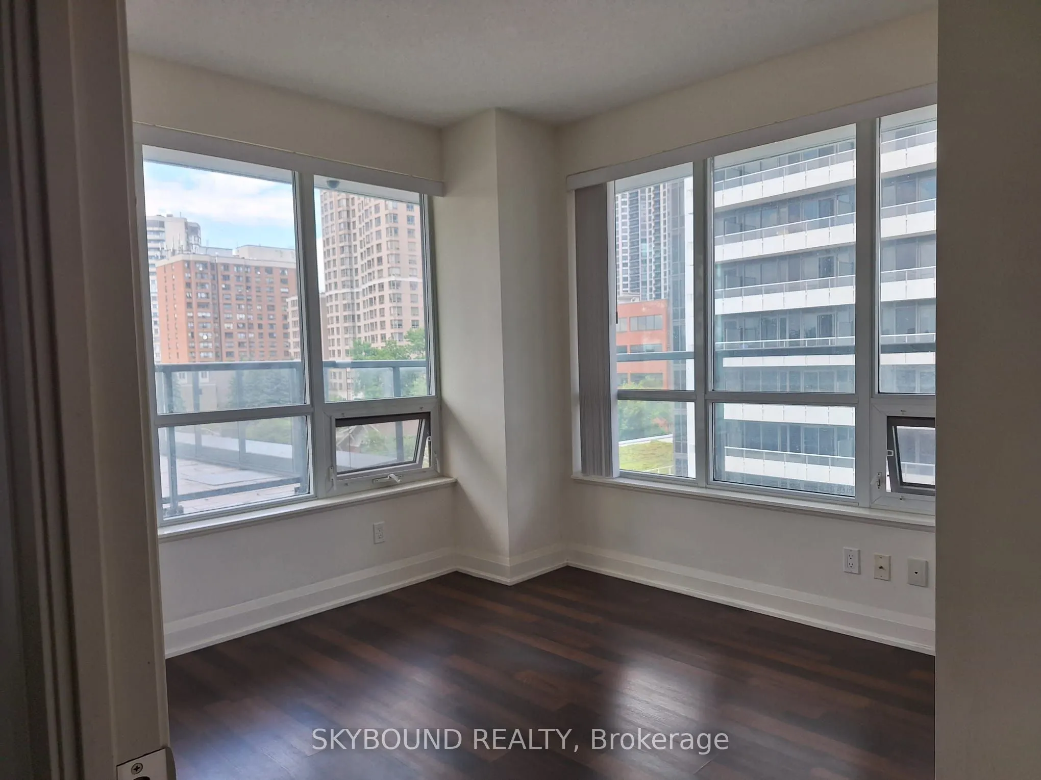 68 Canterbury Place, #611