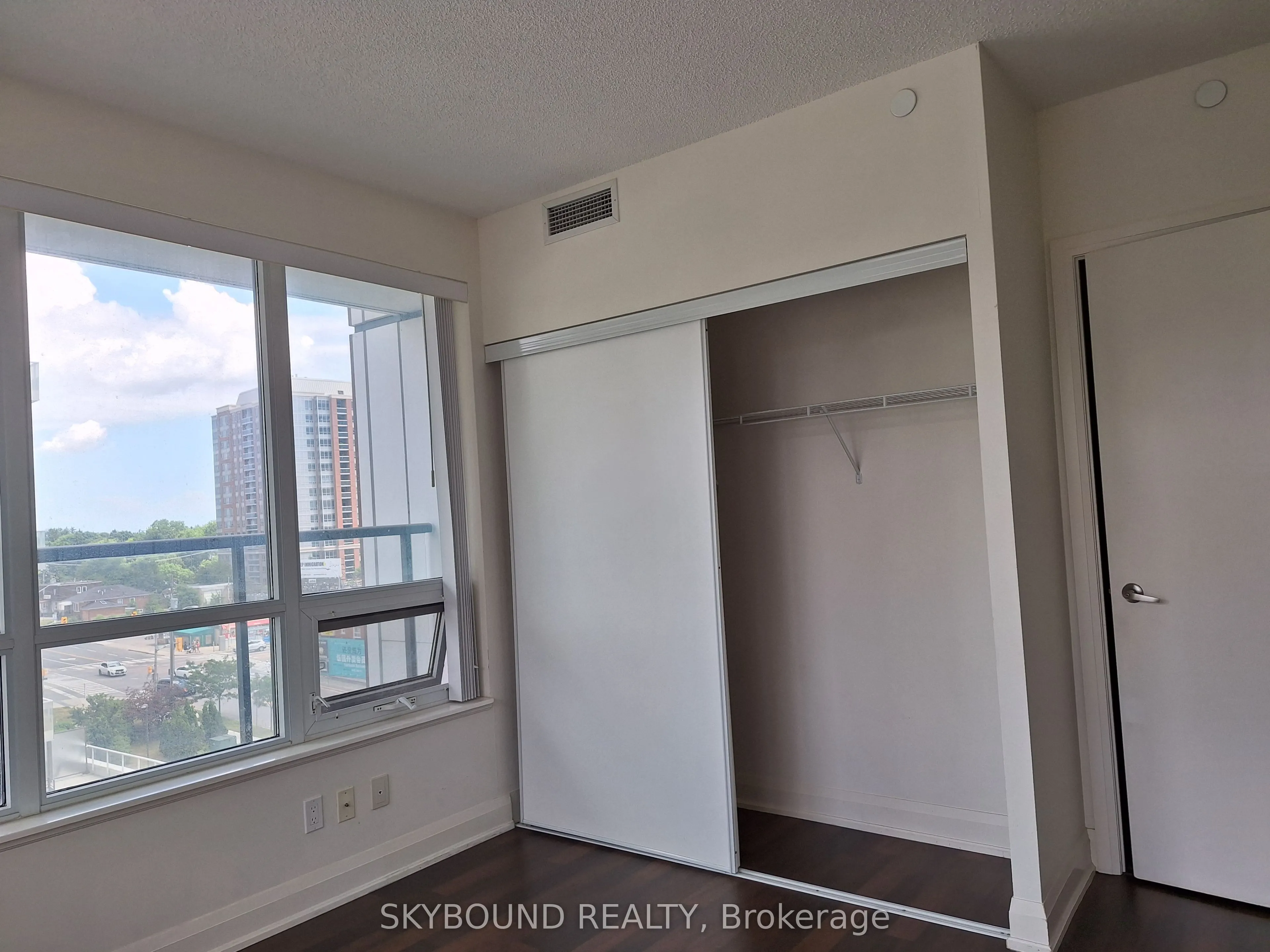 68 Canterbury Place, #611