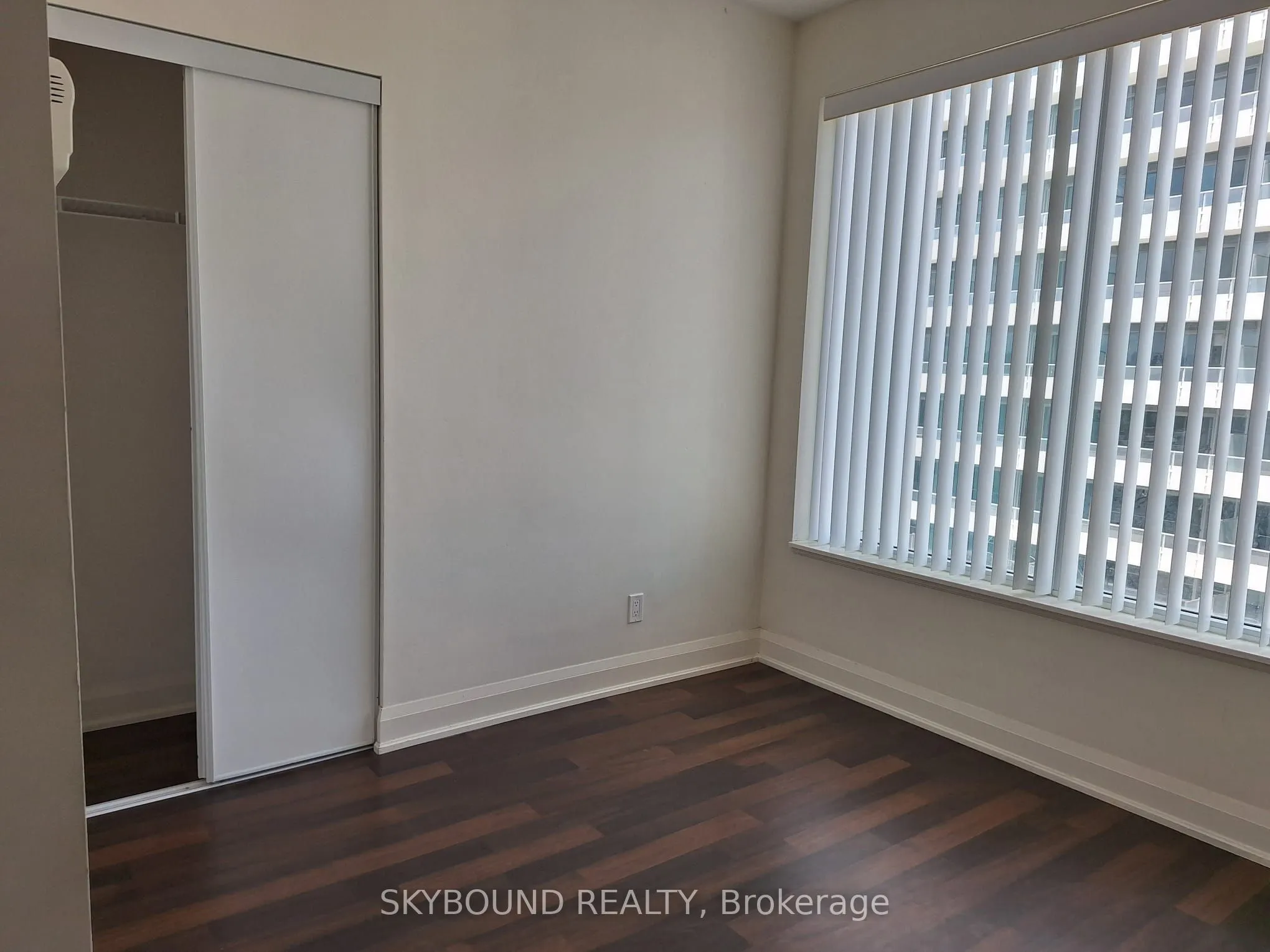 68 Canterbury Place, #611