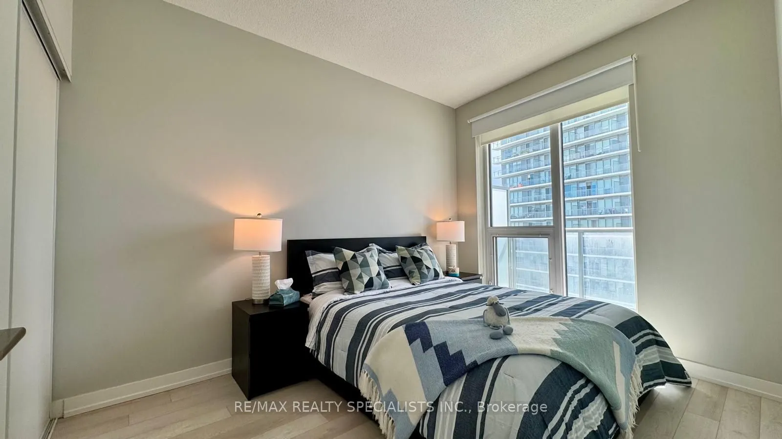 117 Mcmahon Drive, #2307
