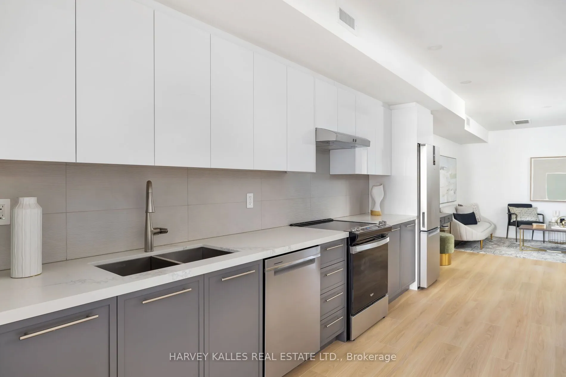 580A College Street, #4