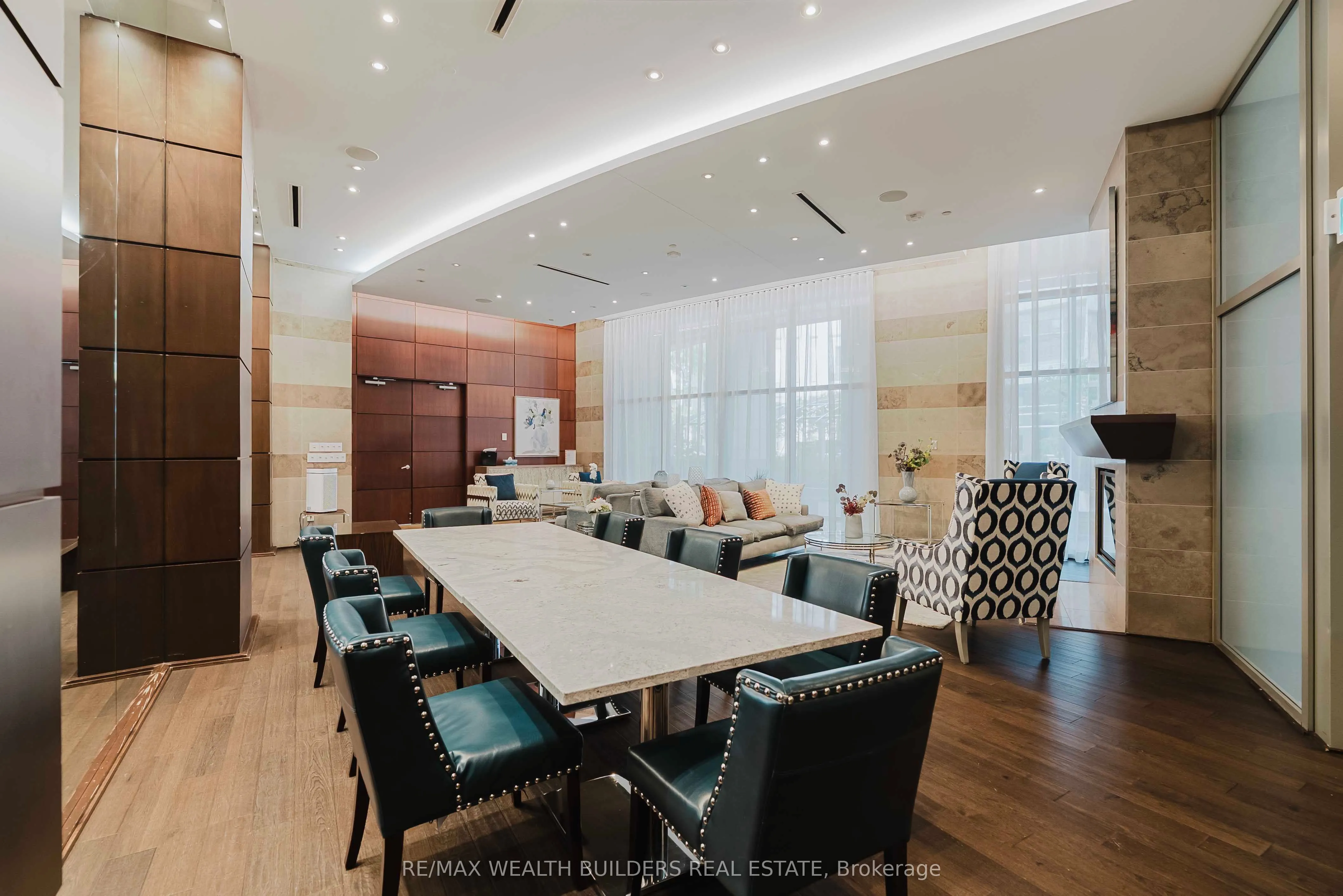 2181 Yonge Street, #2702
