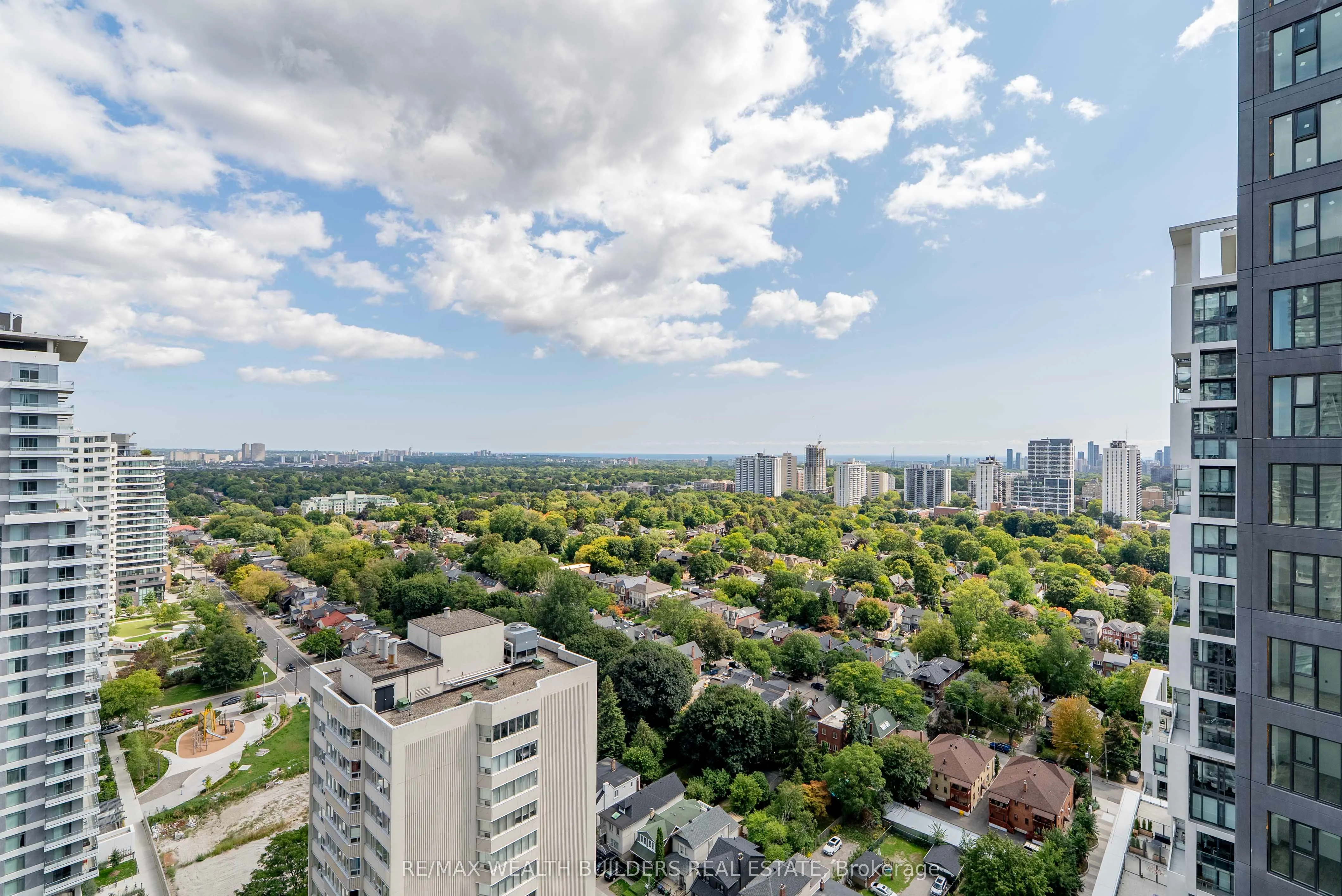 2181 Yonge Street, #2702