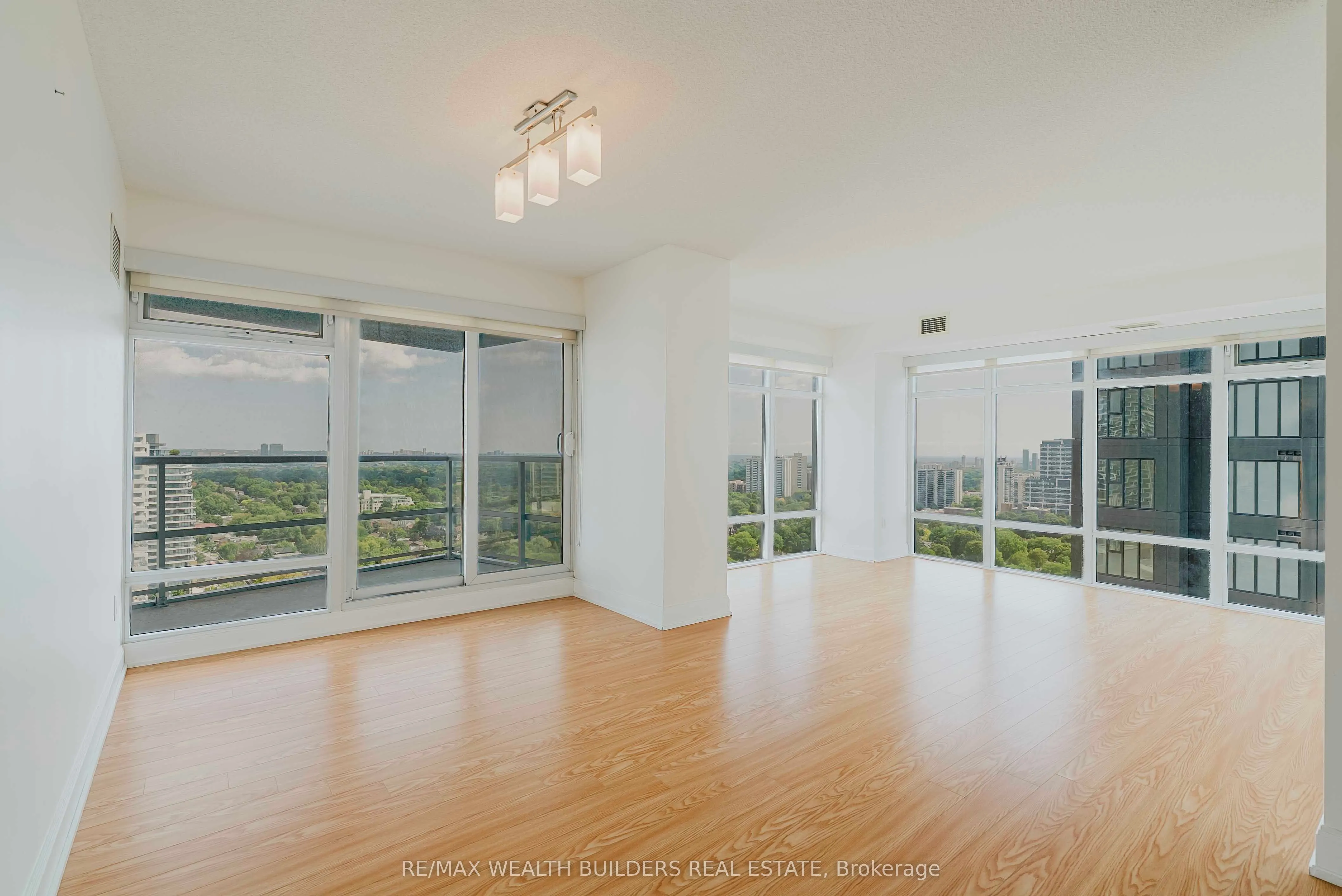 2181 Yonge Street, #2702