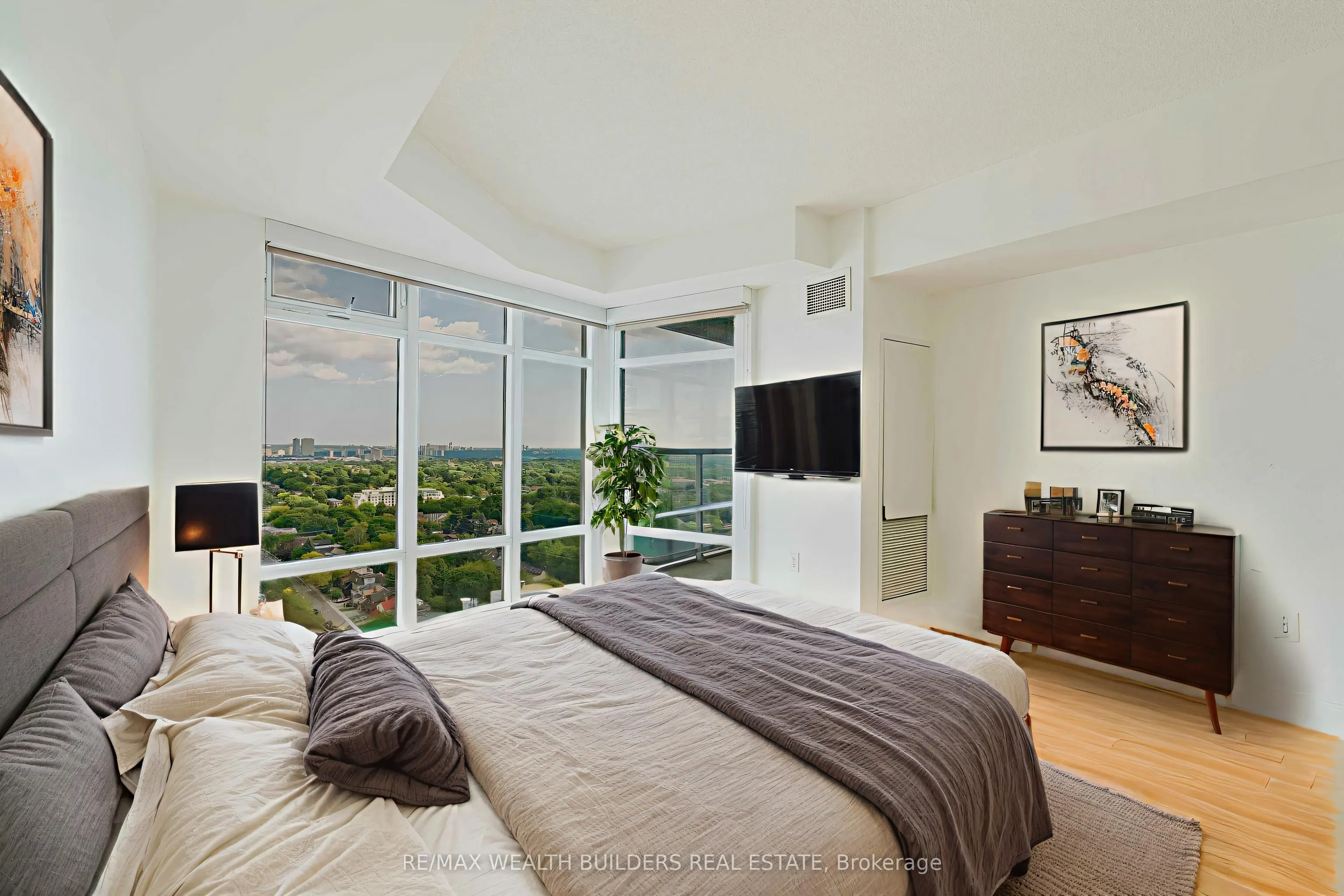 2181 Yonge Street, #2702