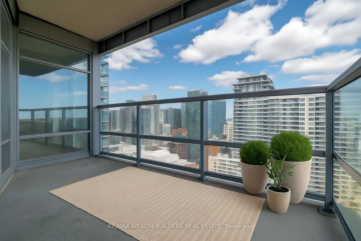 2181 Yonge Street, #2702
