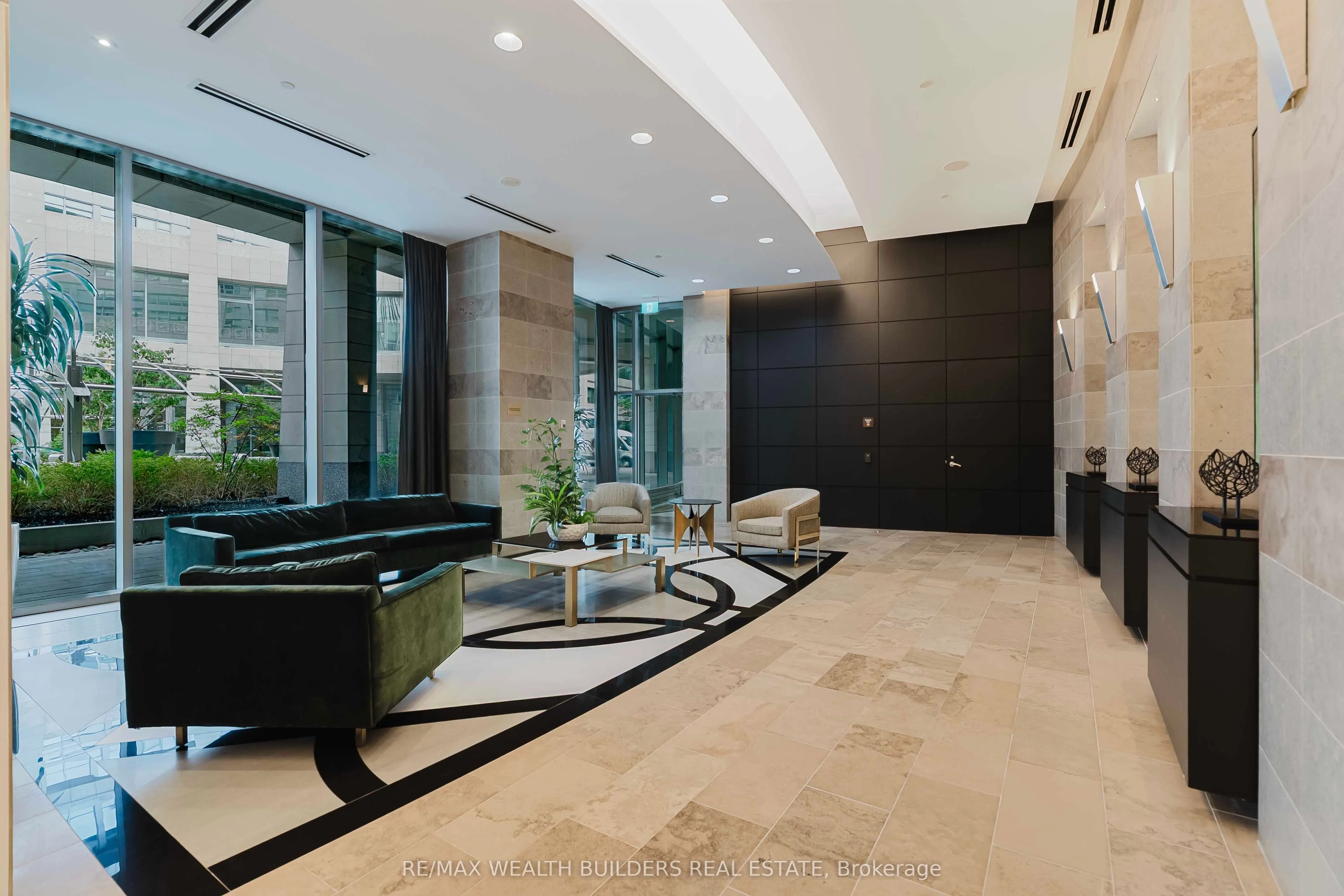 2181 Yonge Street, #2702