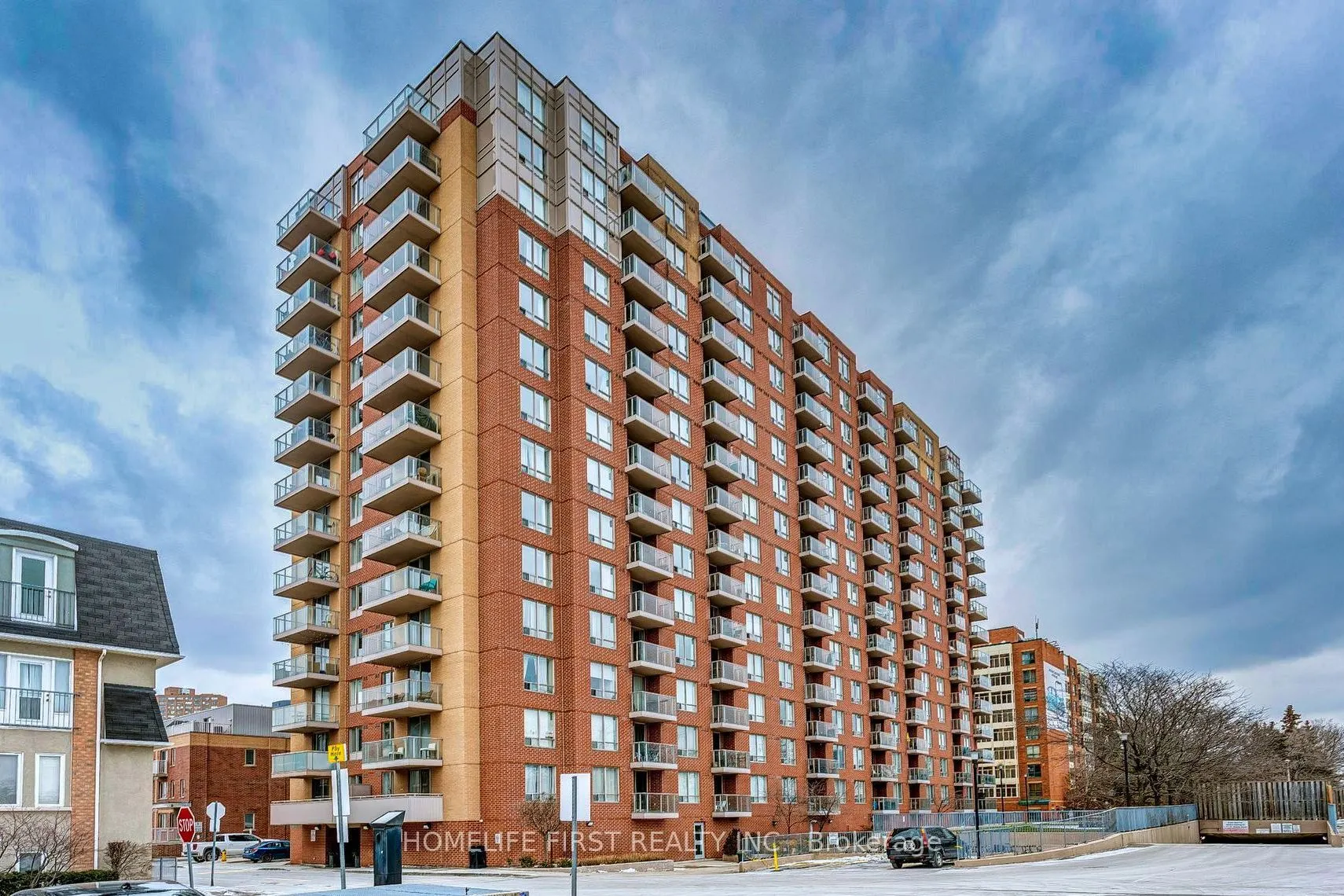 1369 Bloor Street W, #1508