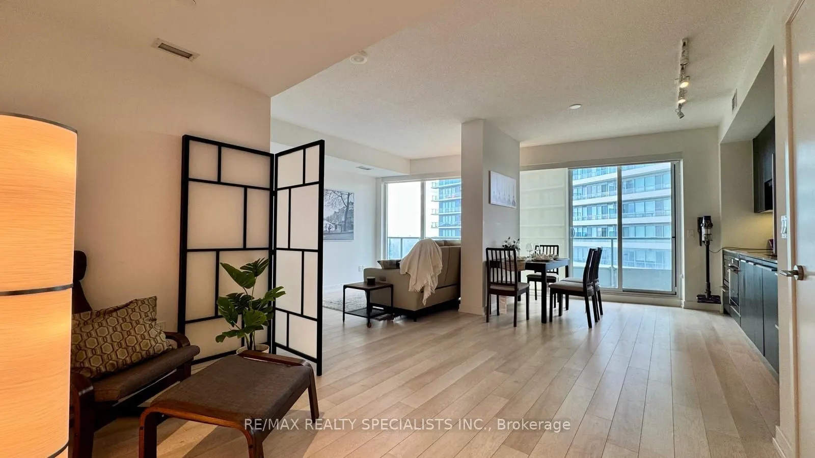 117 Mcmahon Drive, #2307