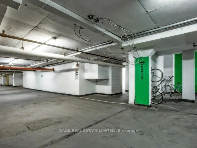 705 King Street W, #204