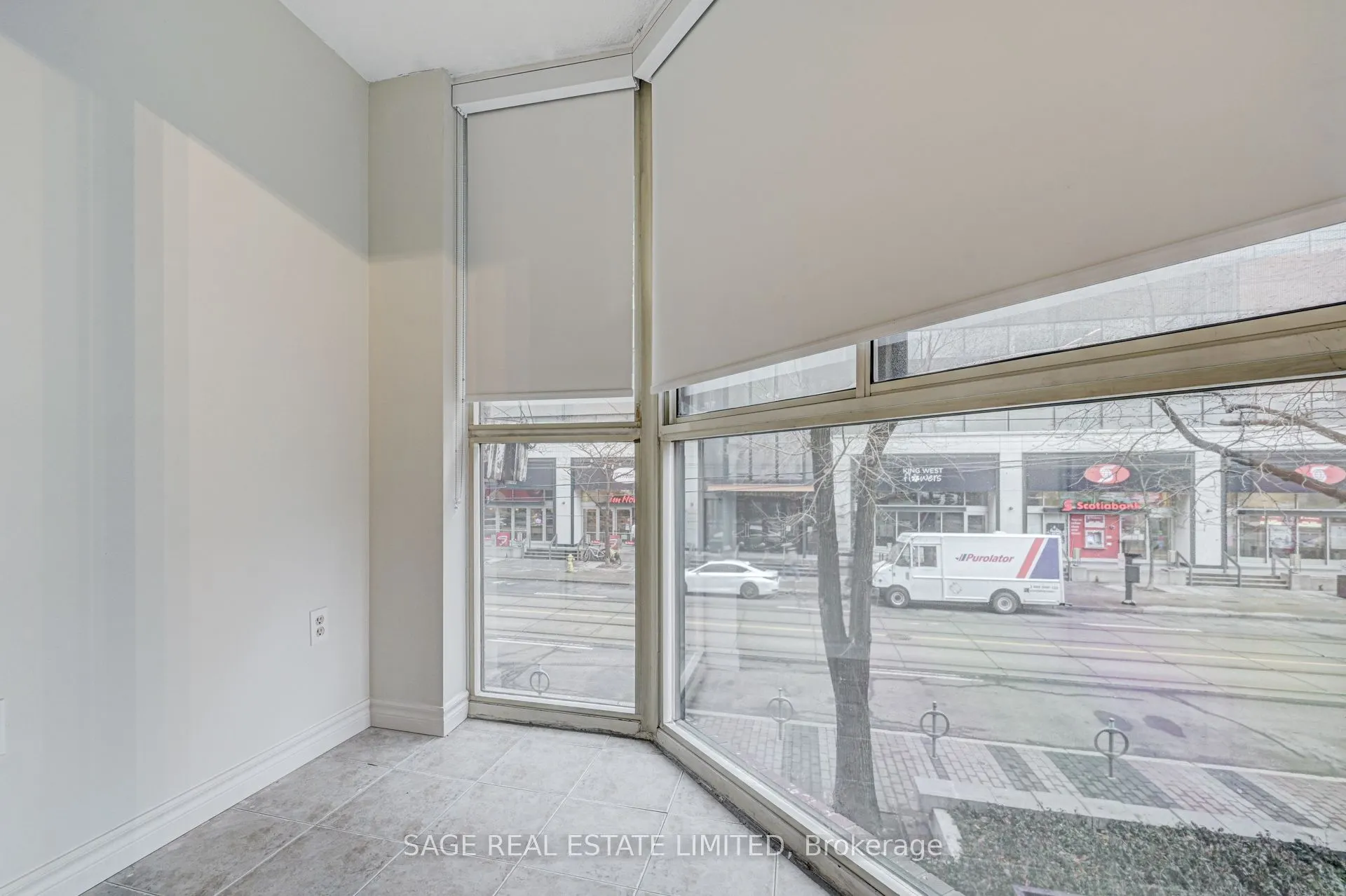 705 King Street W, #204