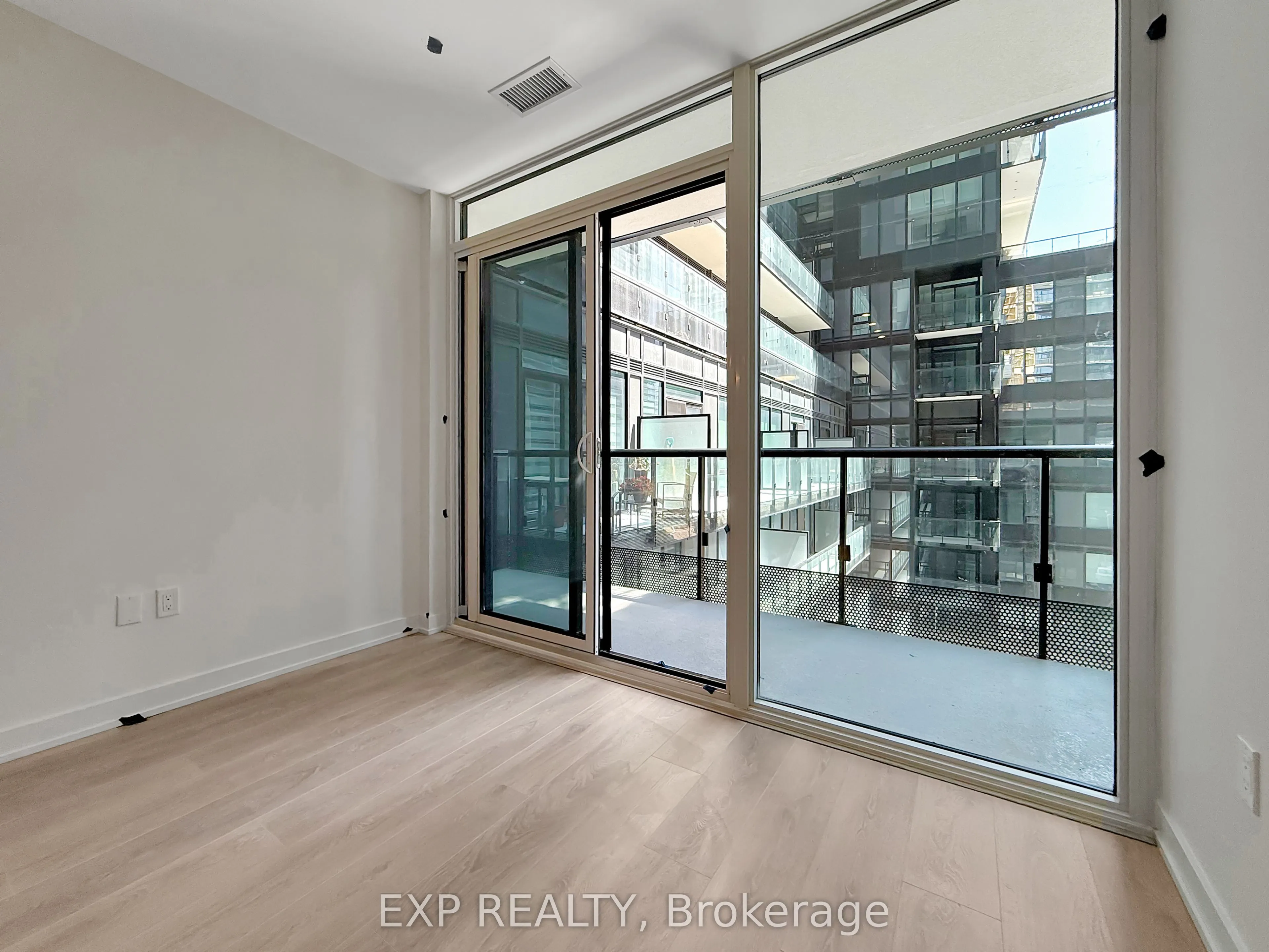 117 Broadway Avenue, #601