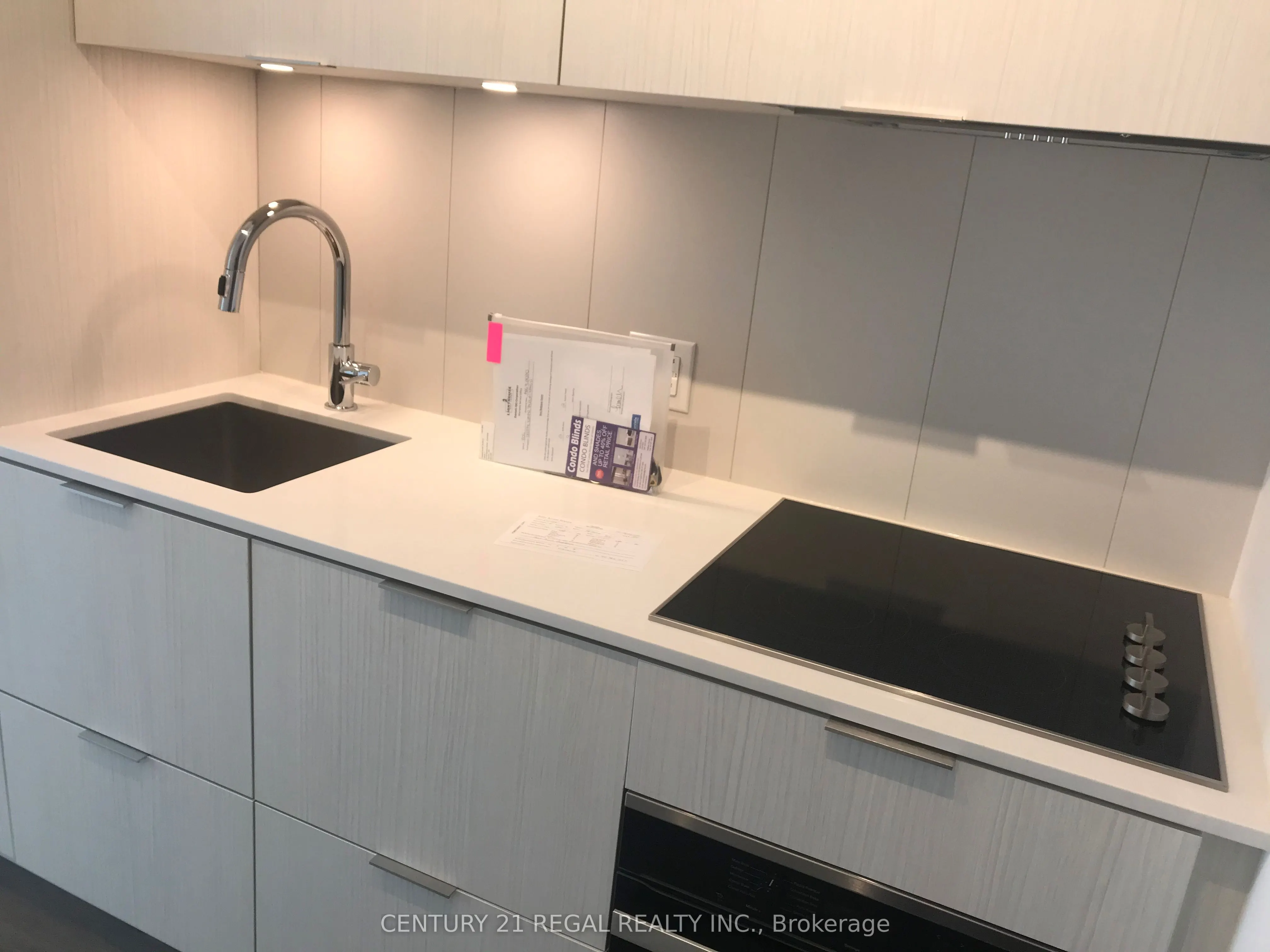 20 Richardson Street, #908