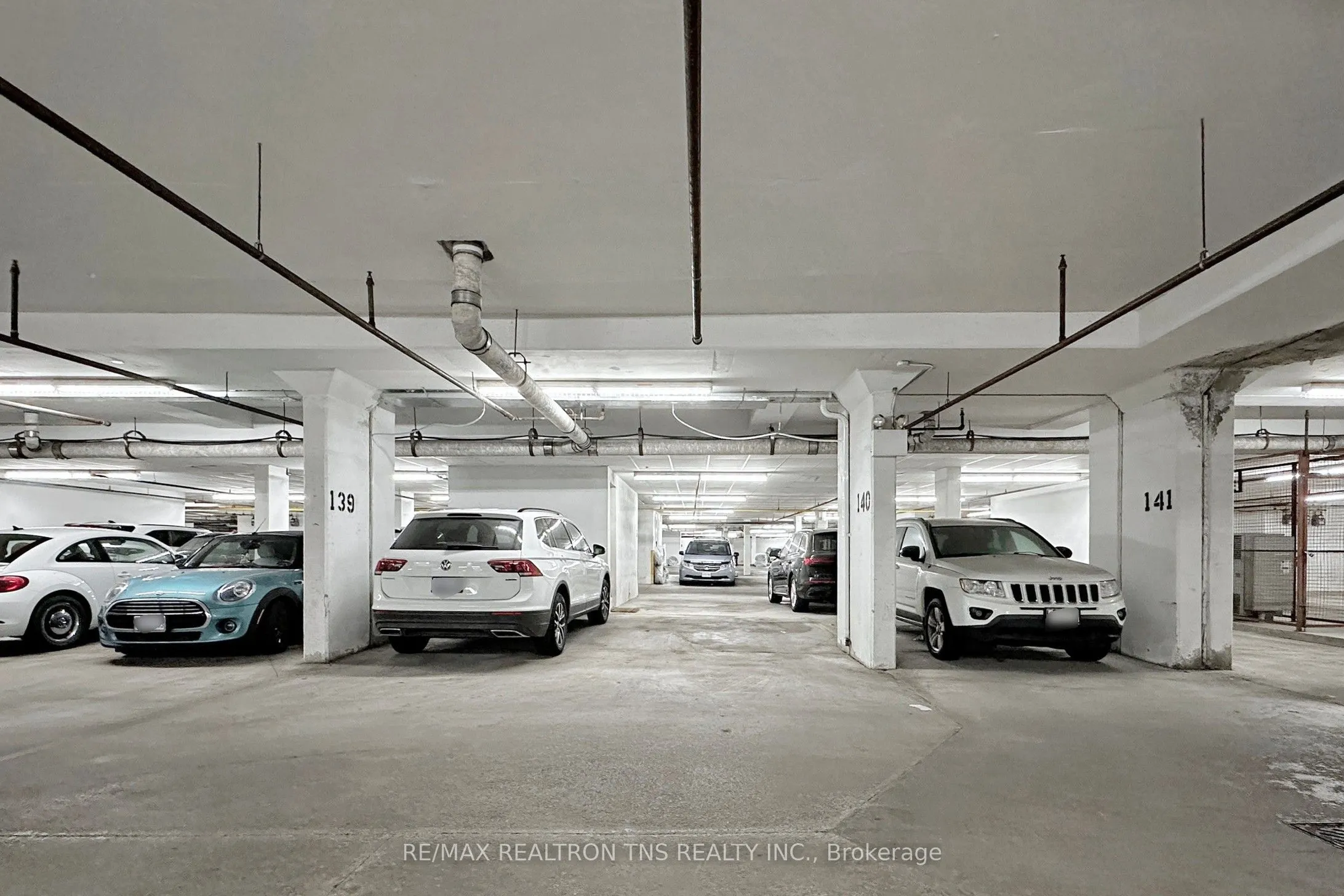 108 Finch Avenue W, #C11