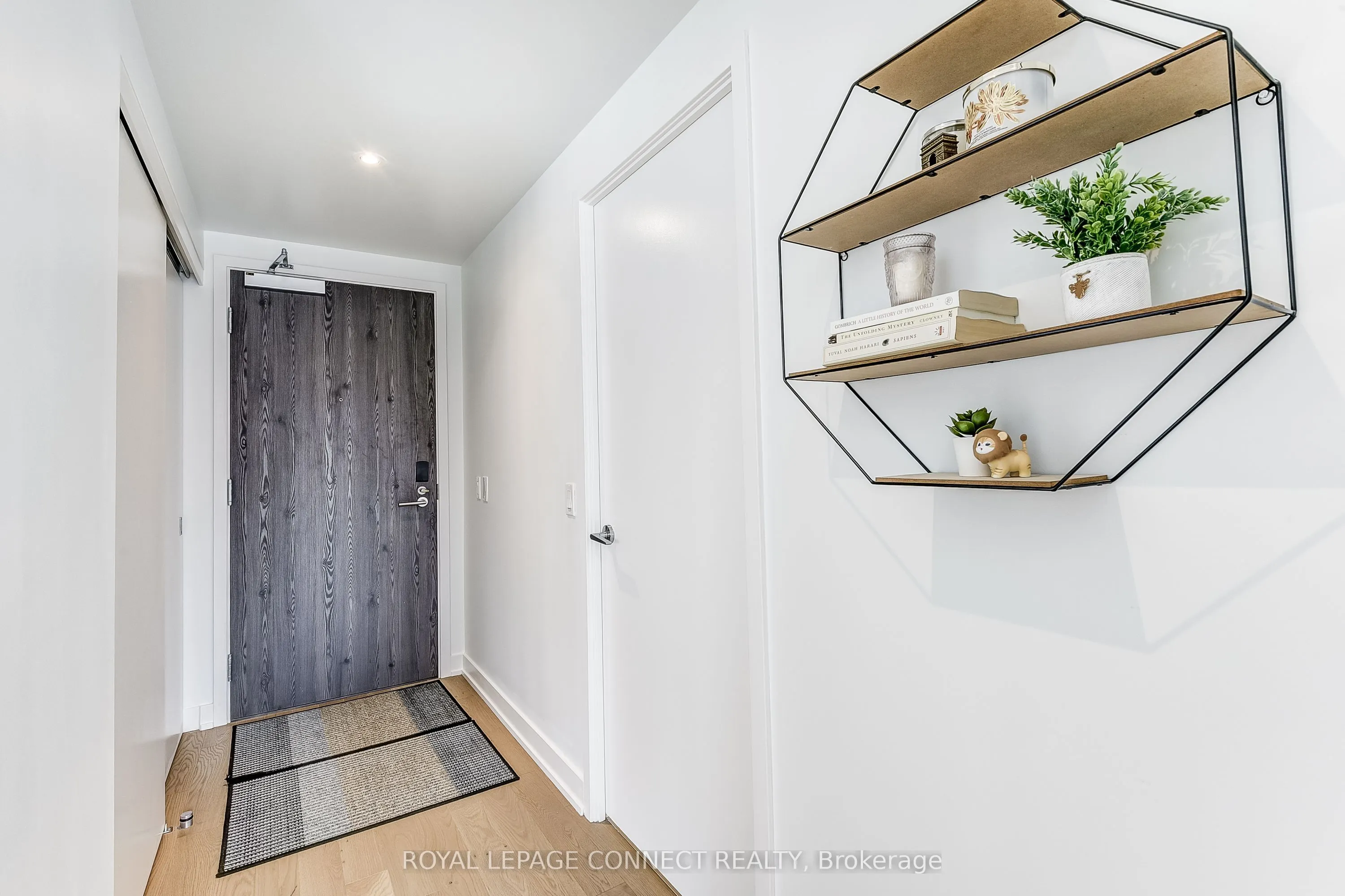 25 Richmond Street E, #902