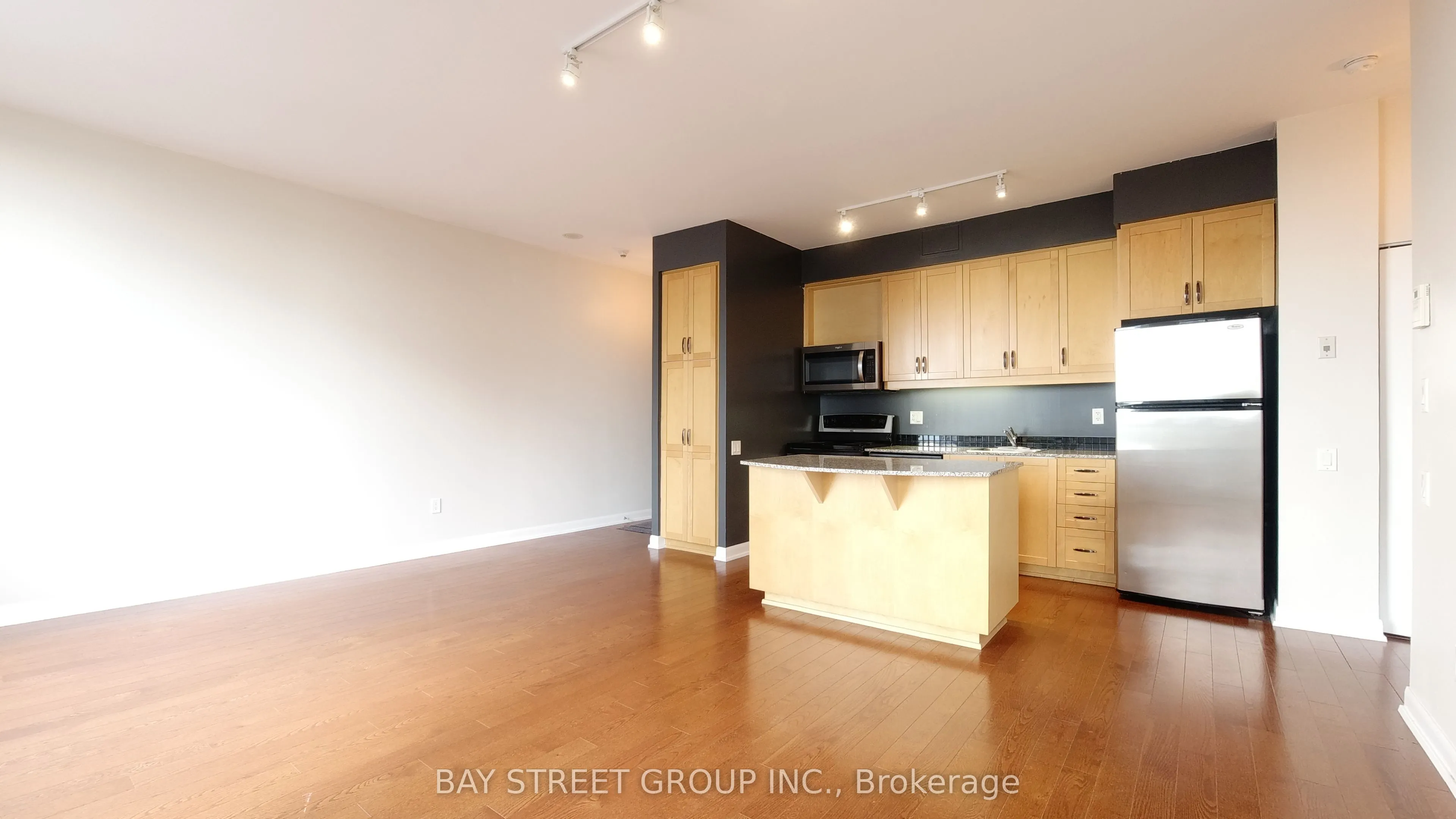 33 Sheppard Avenue E, #3306
