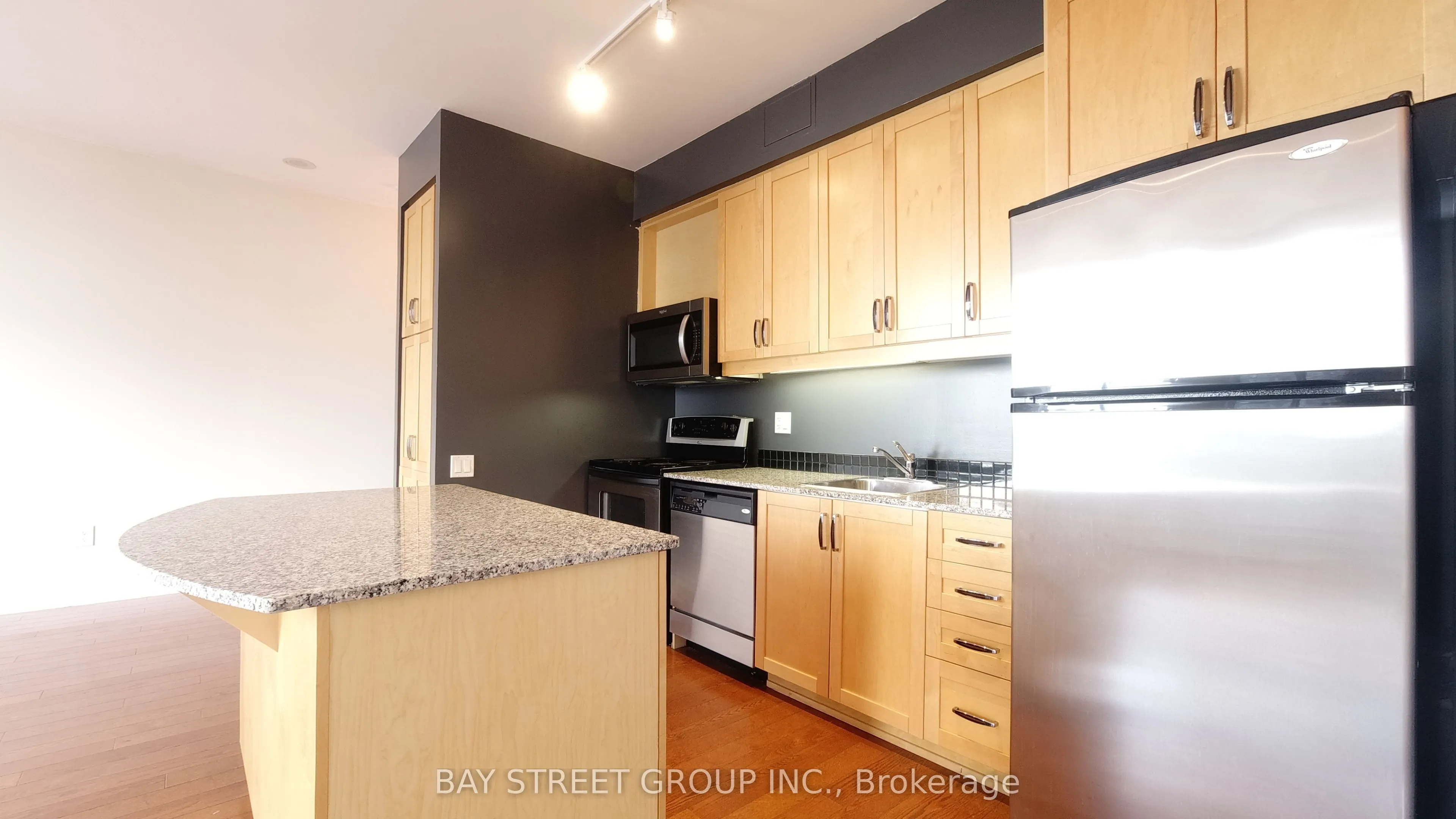 33 Sheppard Avenue E, #3306