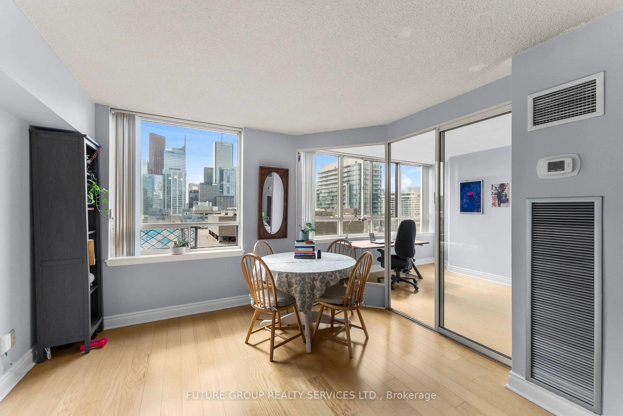 633 Bay Street, #2209