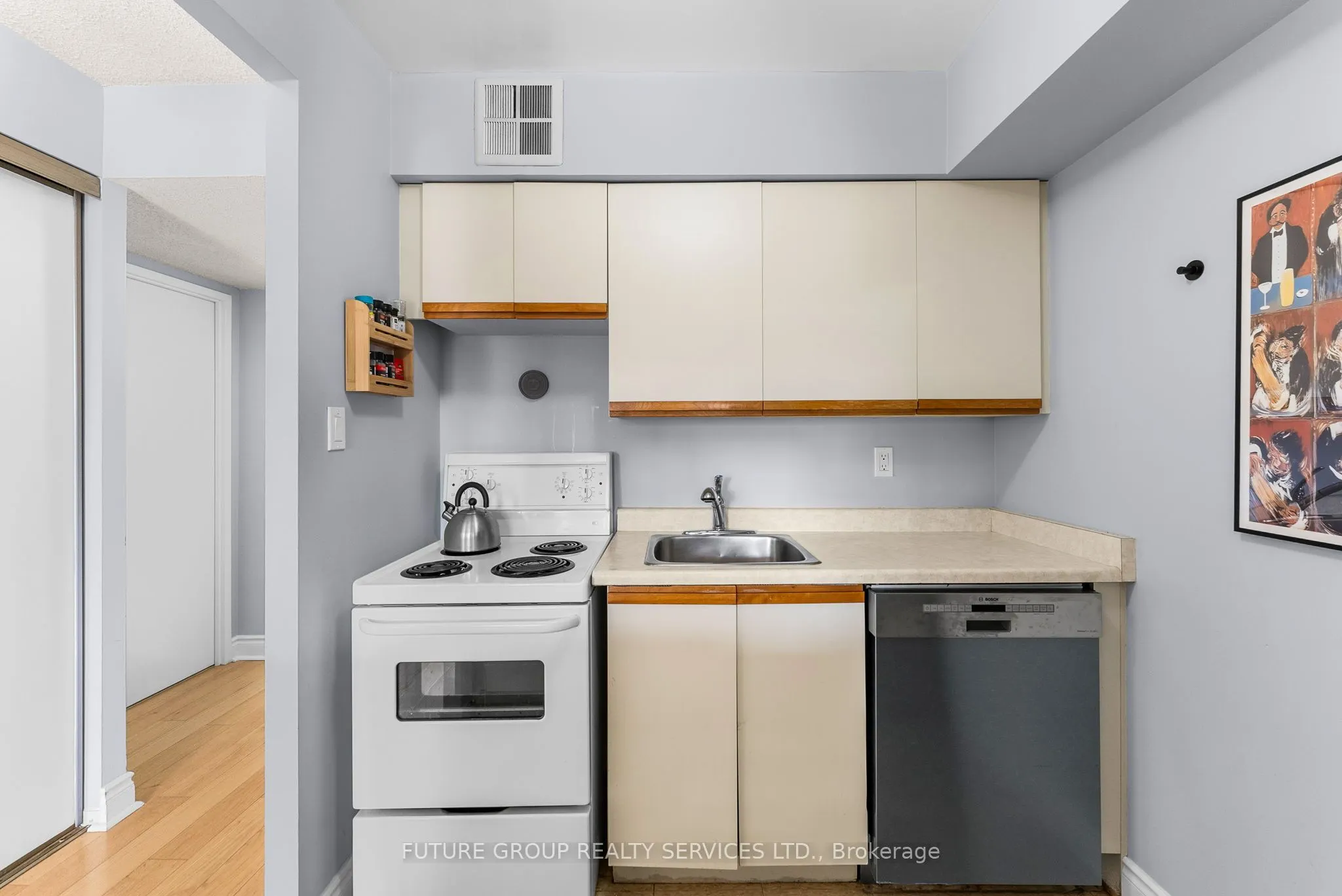 633 Bay Street, #2209