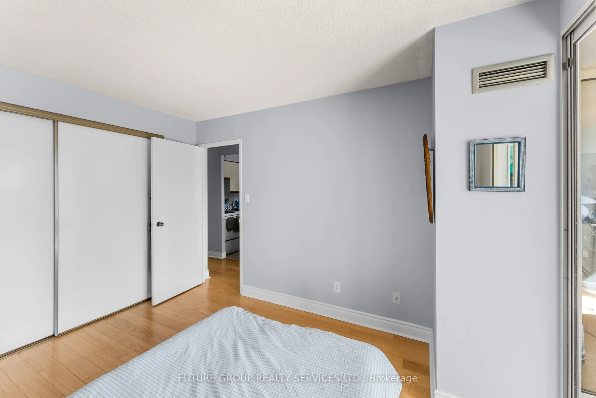 633 Bay Street, #2209