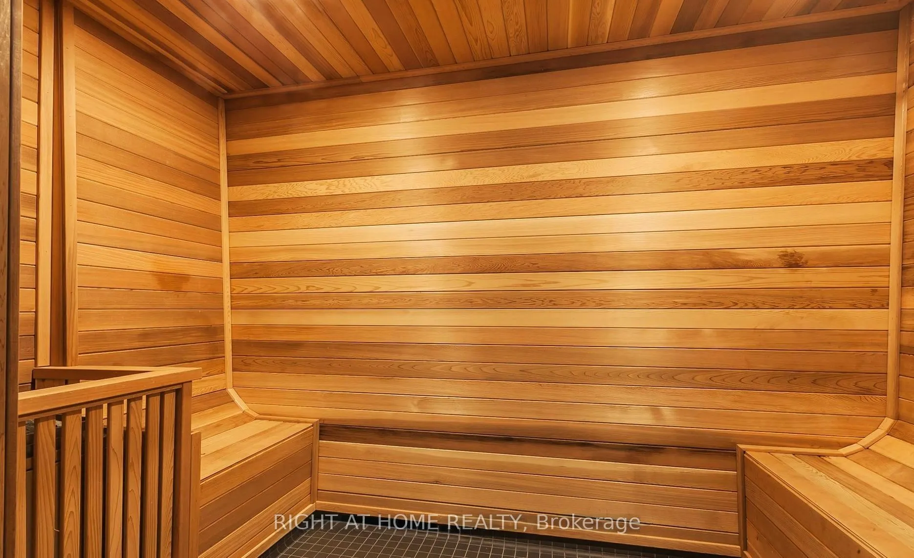 5 Soudan Avenue, #1008