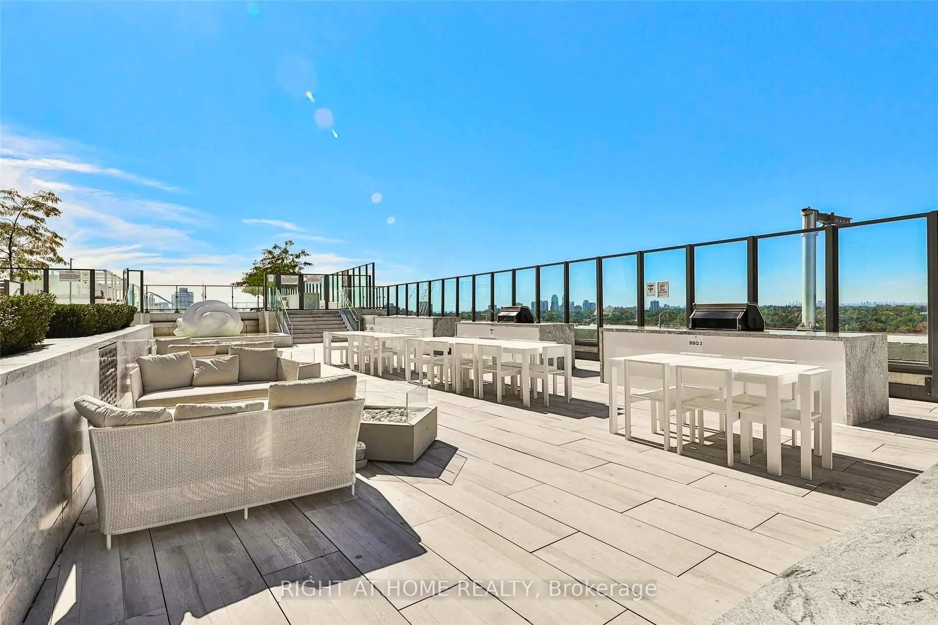 5 Soudan Avenue, #1008