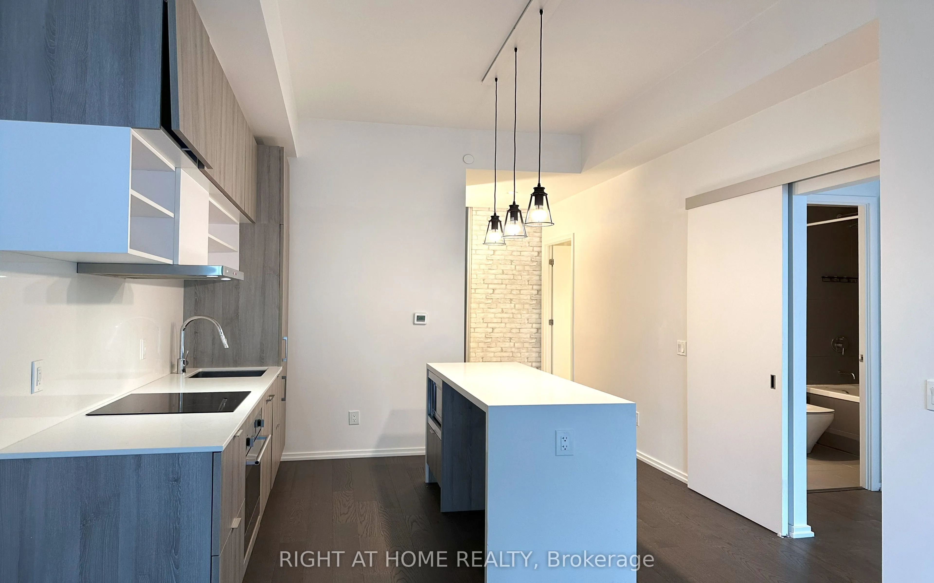 5 Soudan Avenue, #1008