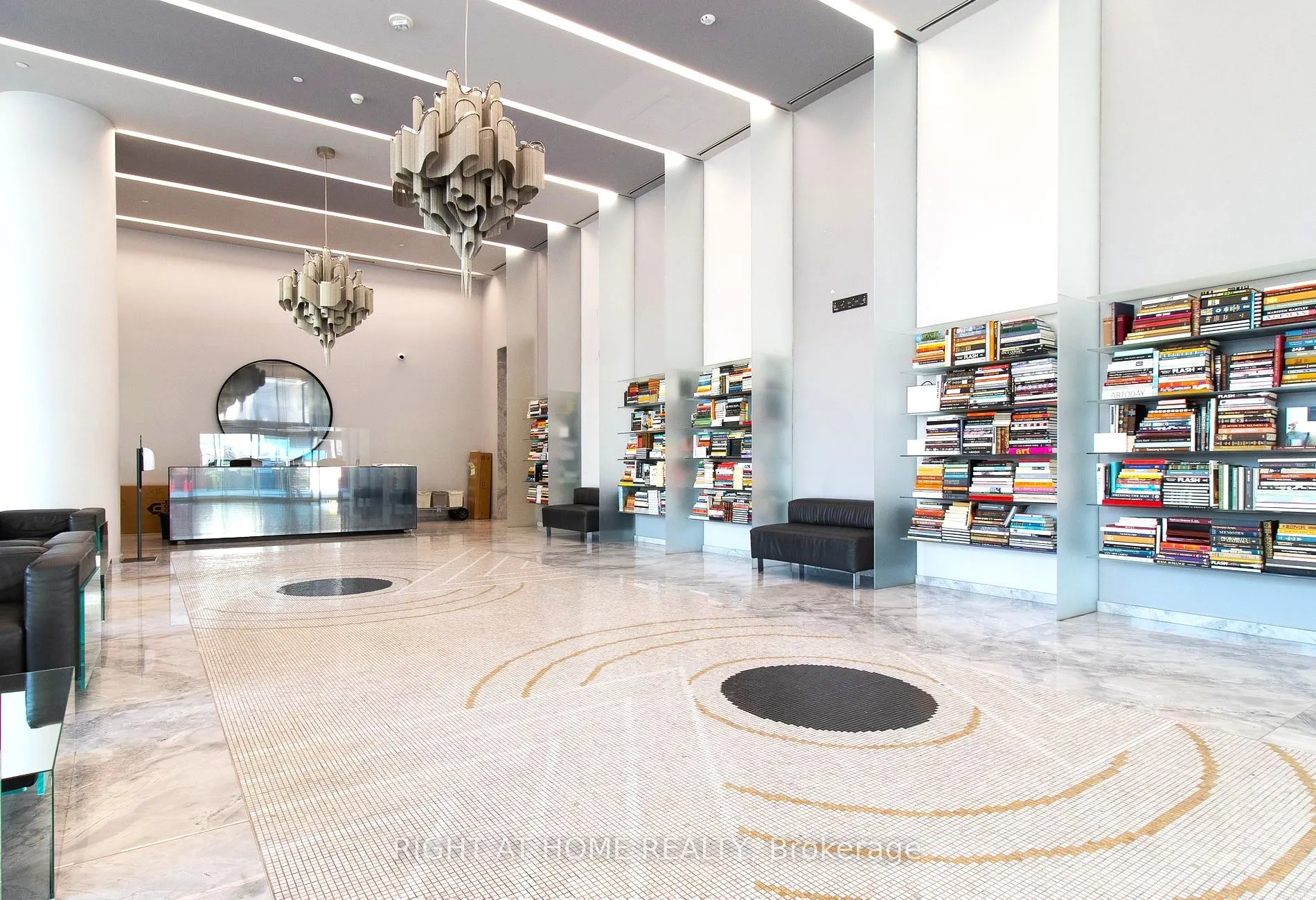 5 Soudan Avenue, #1008