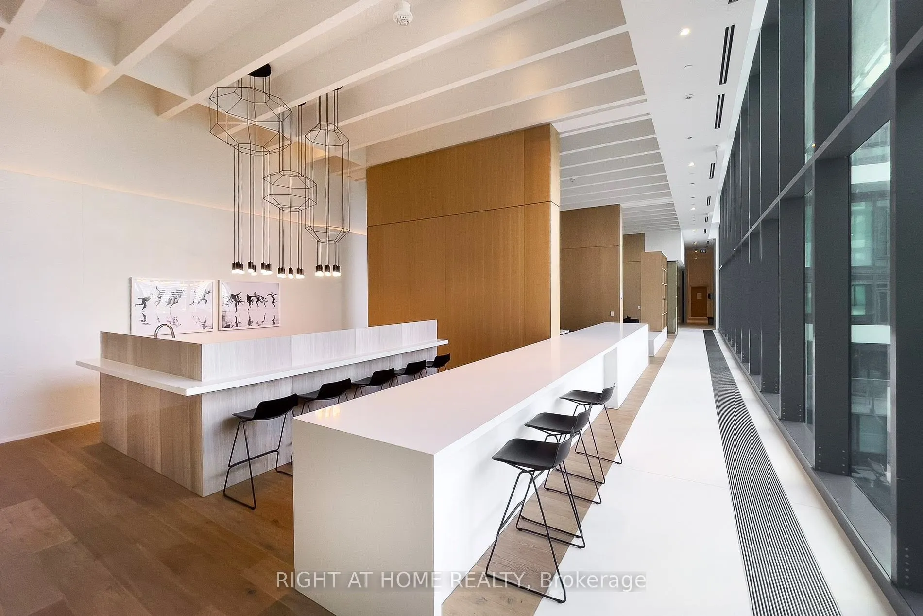 5 Soudan Avenue, #1008