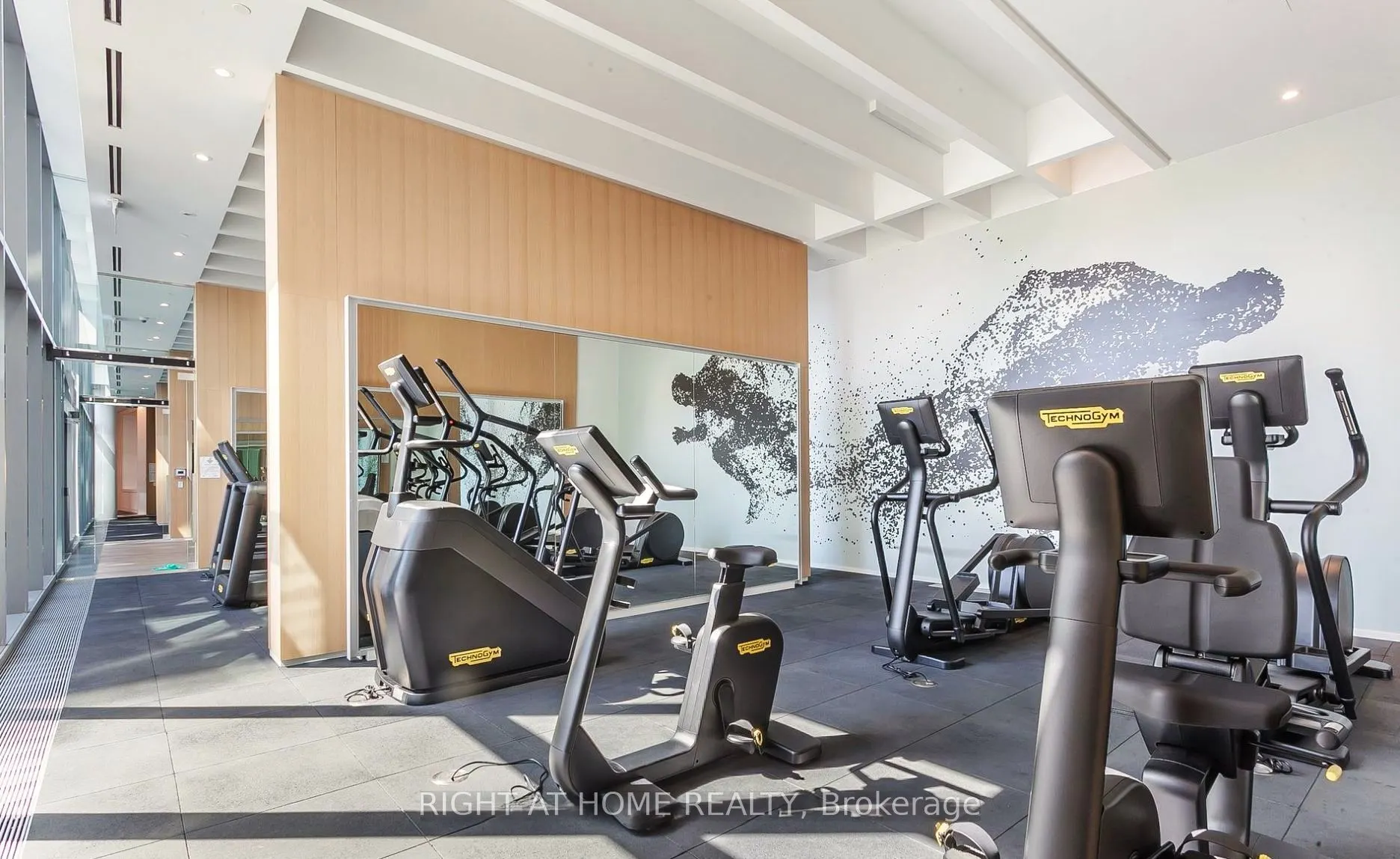 5 Soudan Avenue, #1008