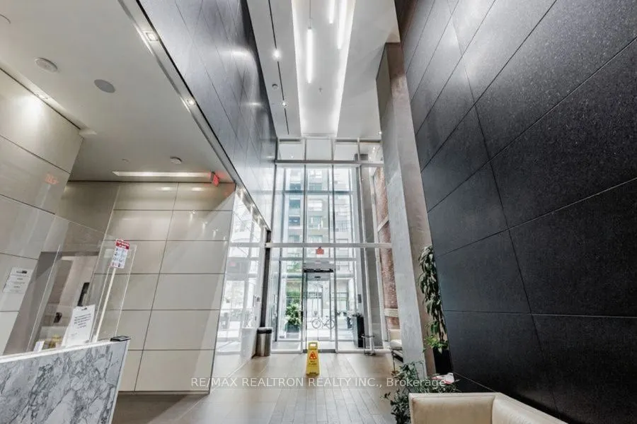 15 Grenville Street, #3303
