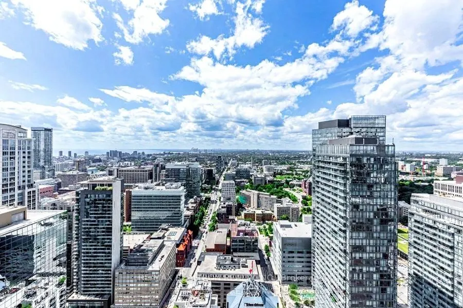15 Grenville Street, #3303