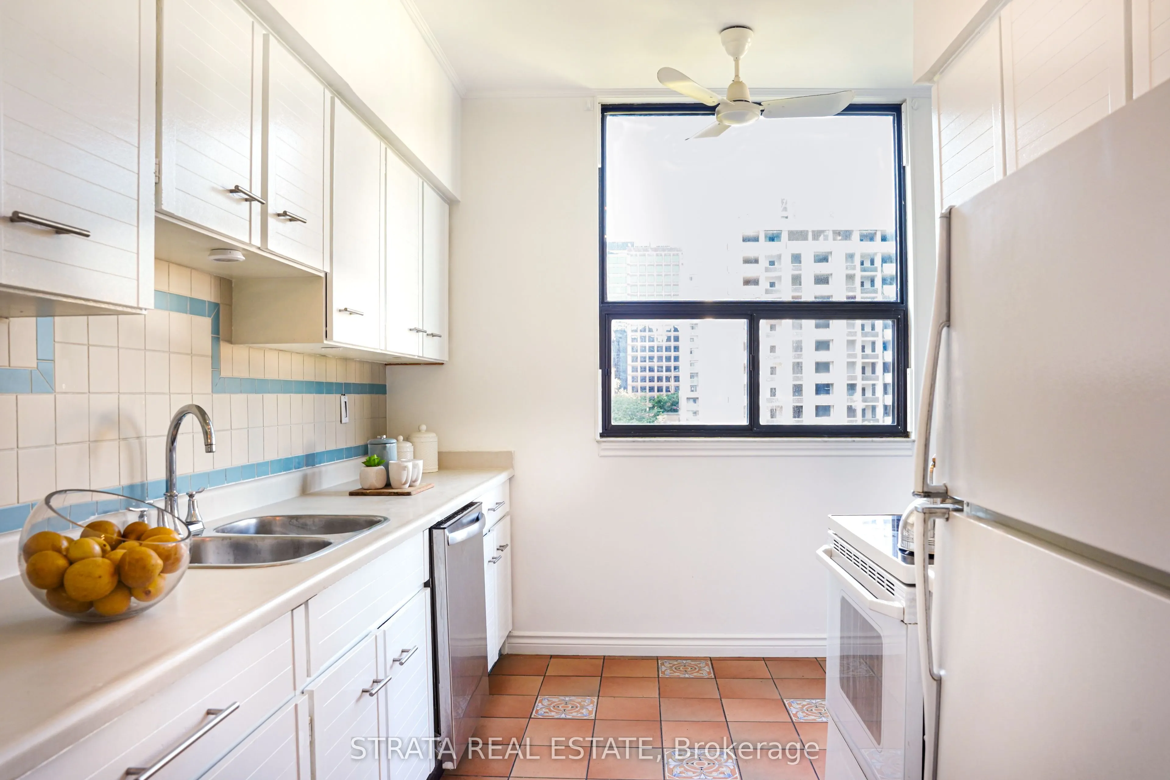 86 Gloucester Street, #702