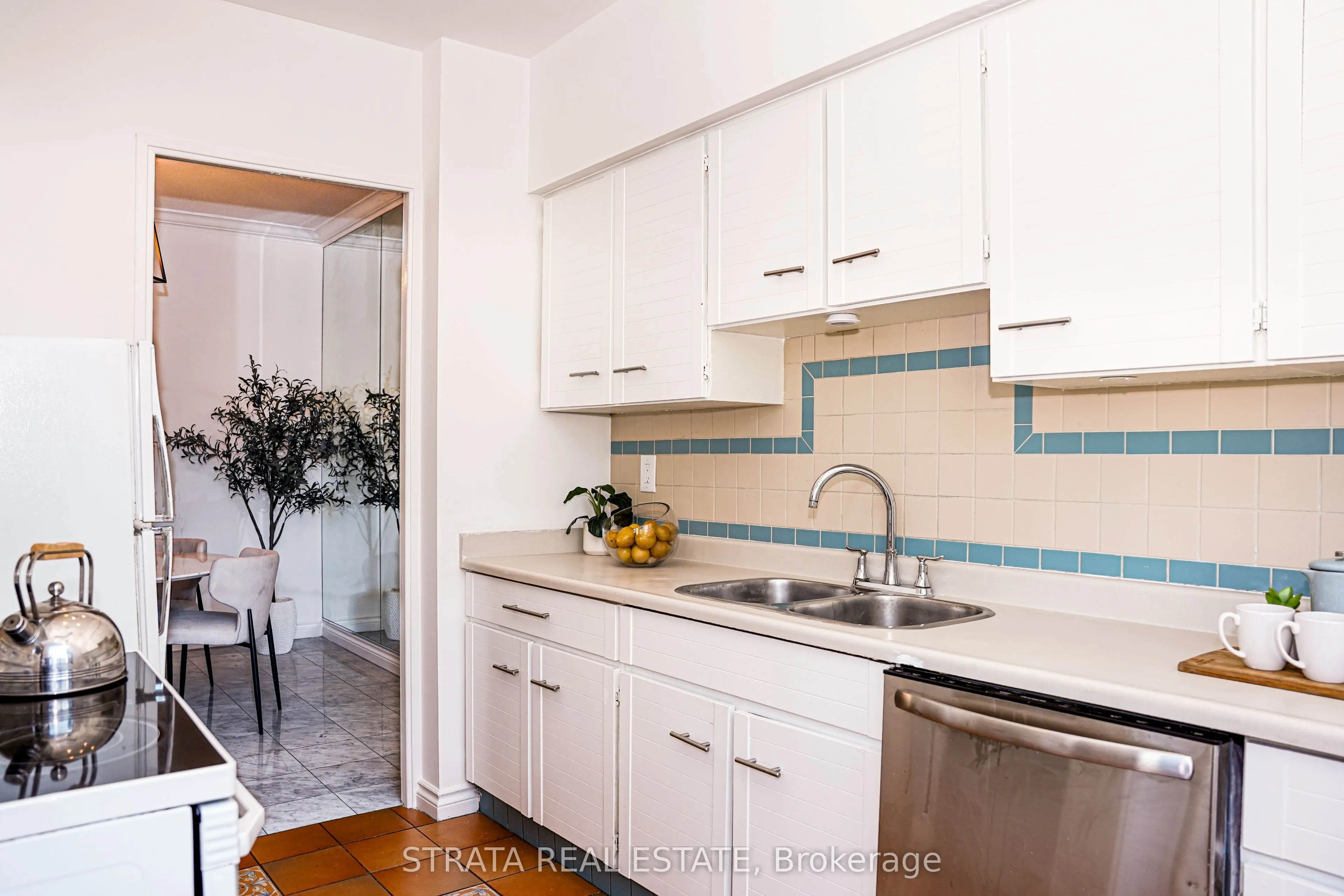 86 Gloucester Street, #702
